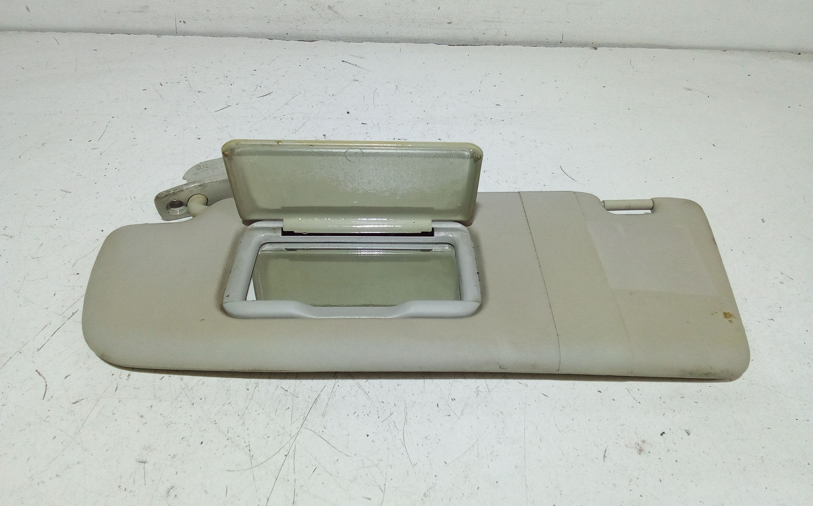 Parasole aletta anteriore Lato Guida AUDI A4 Berlina (8E) (04>07)