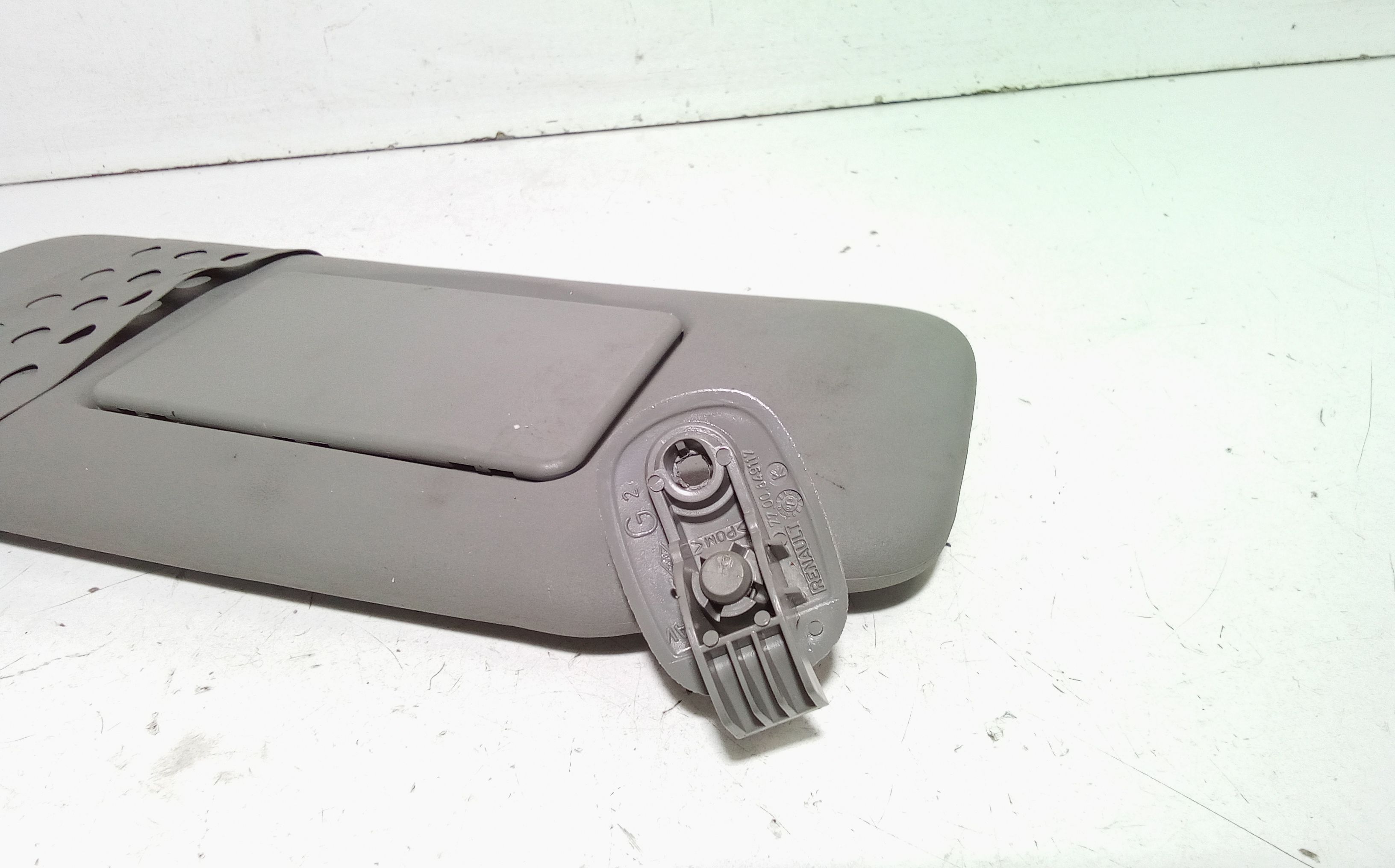 Parasole aletta anteriore Lato Guida RENAULT Clio Serie (01>05)