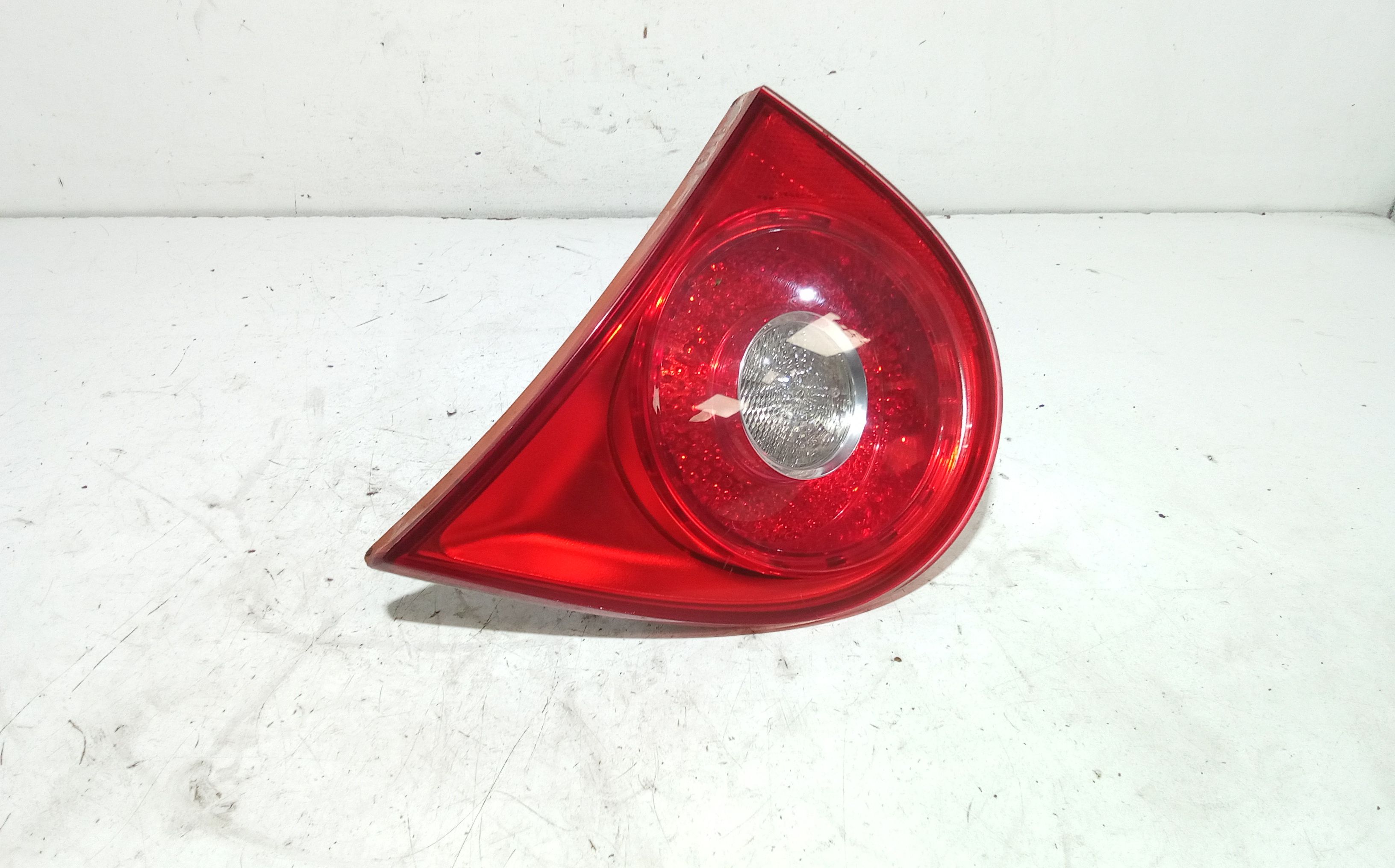 Stop Posteriore Destro Integrato nel Portello VOLKSWAGEN Golf 5 Berlina (03>08)