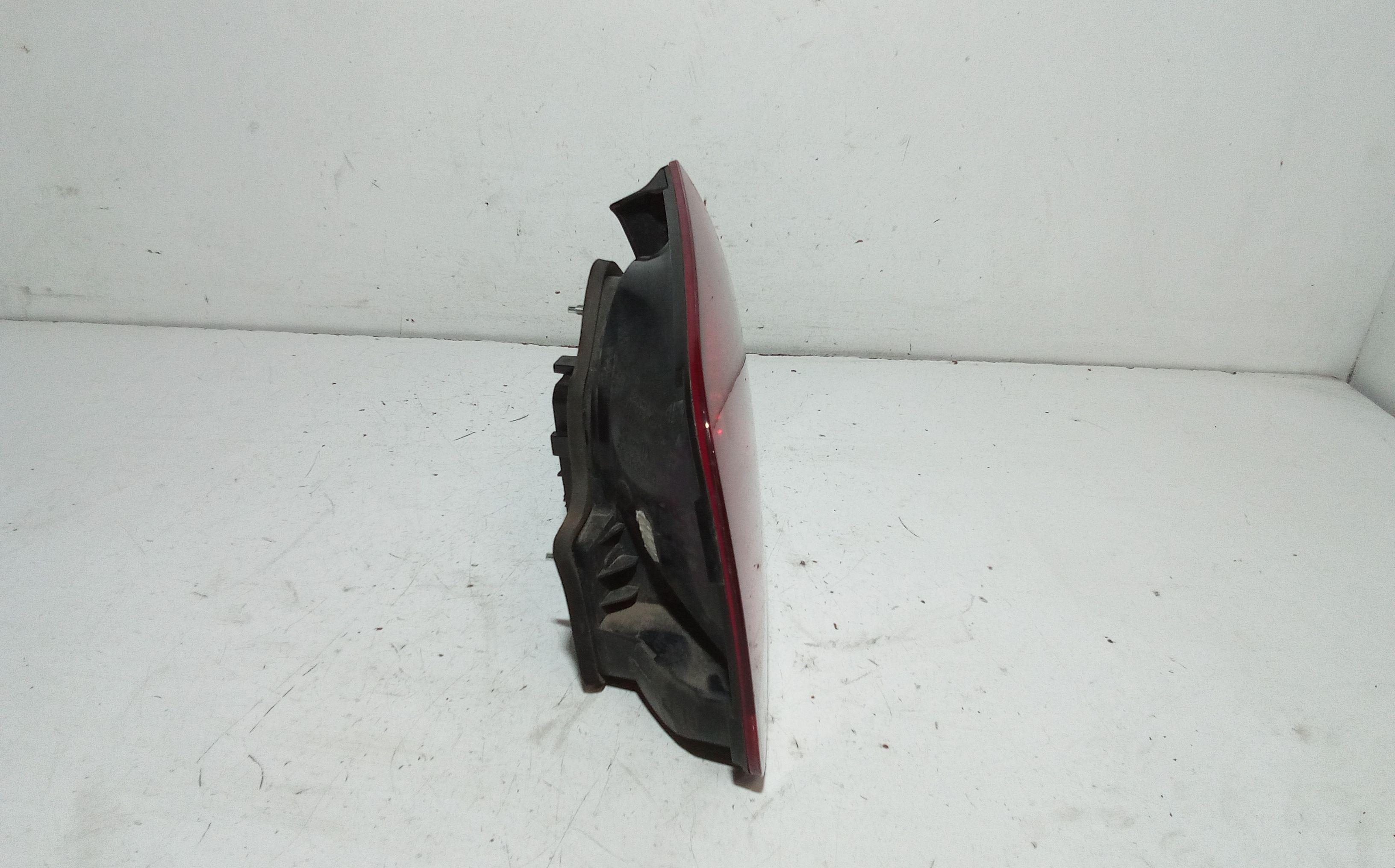 Stop Posteriore Destro Integrato nel Portello VOLKSWAGEN Touareg 1 Serie