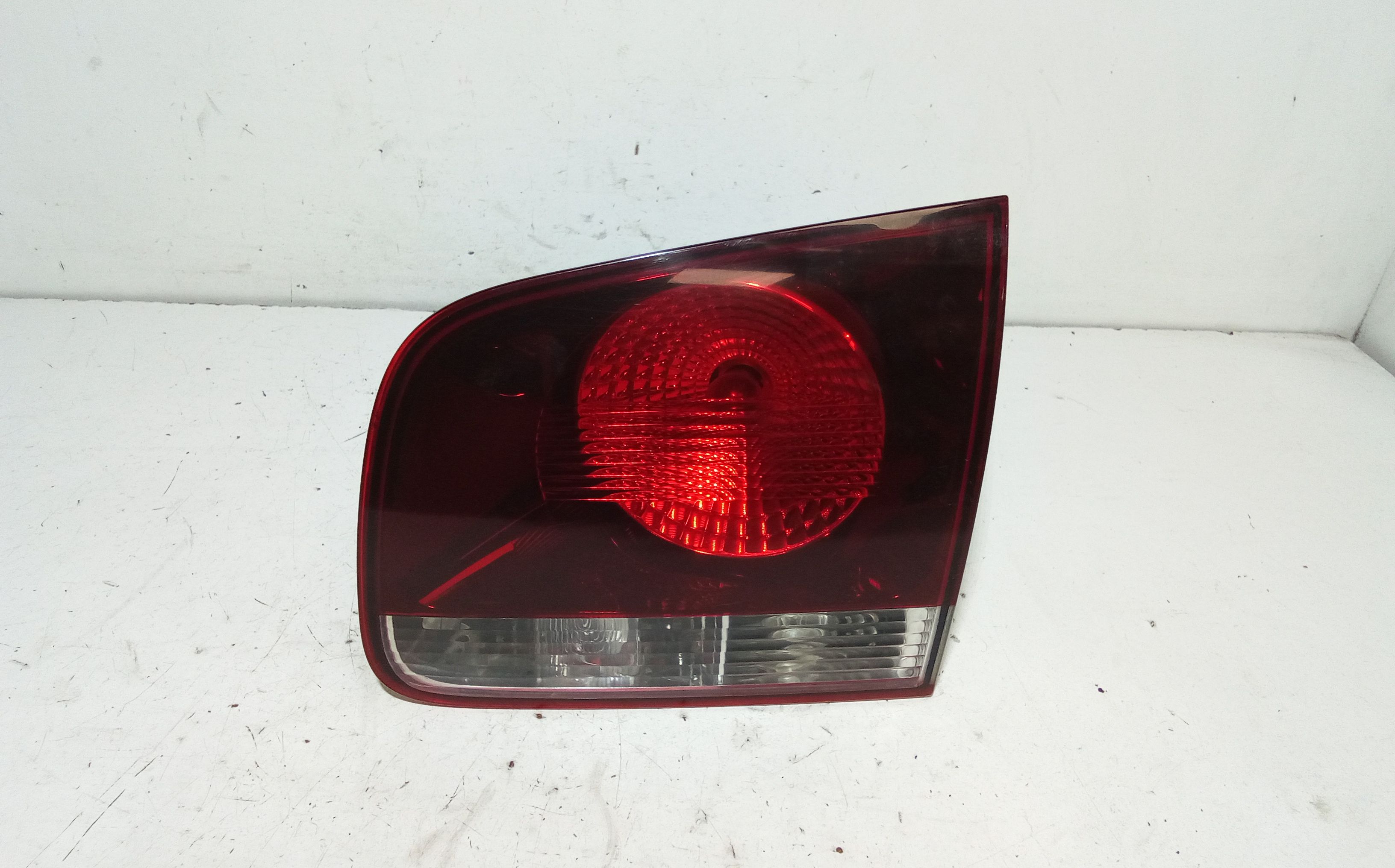 Stop Posteriore Destro Integrato nel Portello VOLKSWAGEN Touareg 1 Serie