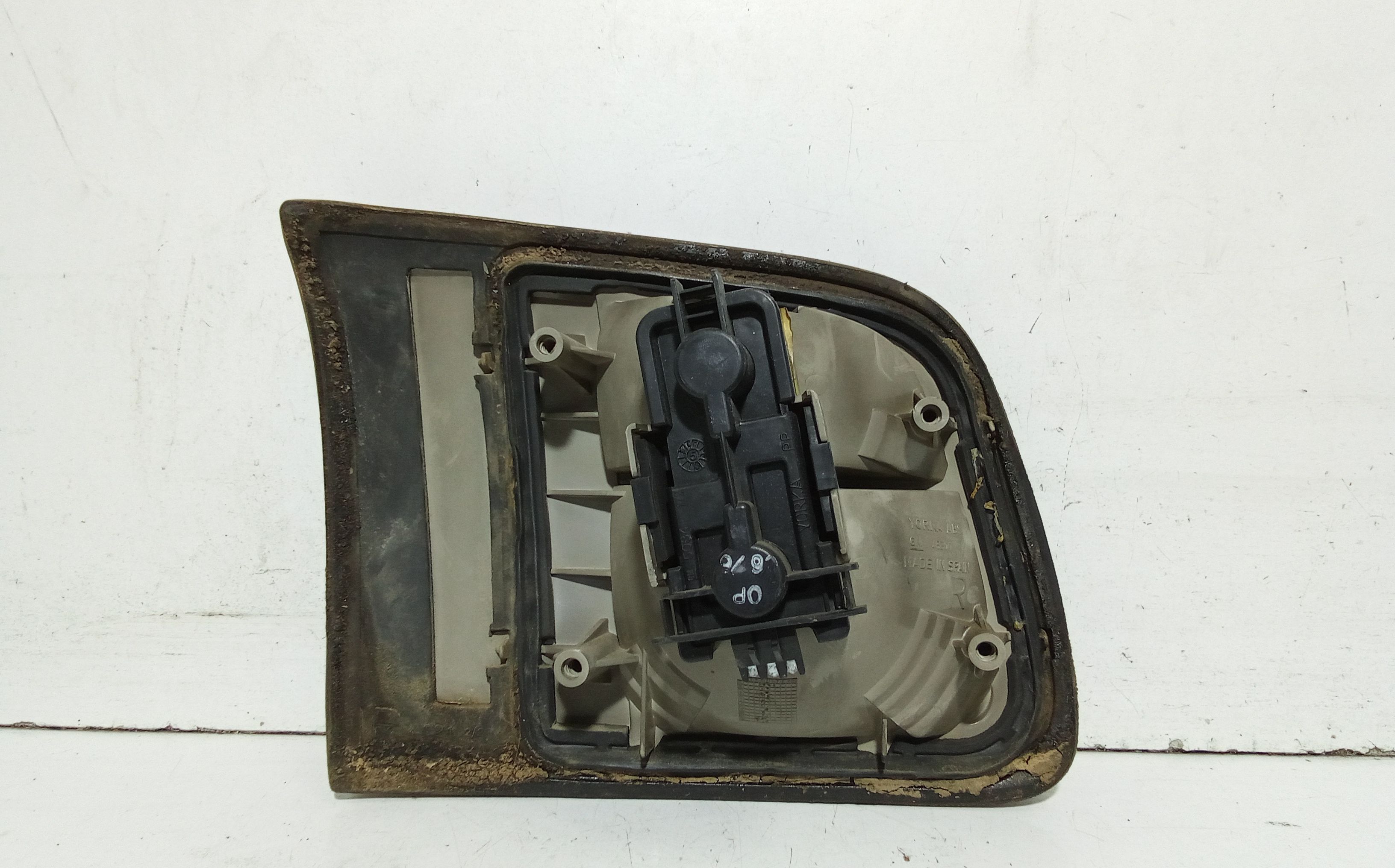 Stop Posteriore Destro Integrato nel Portello OPEL Omega B