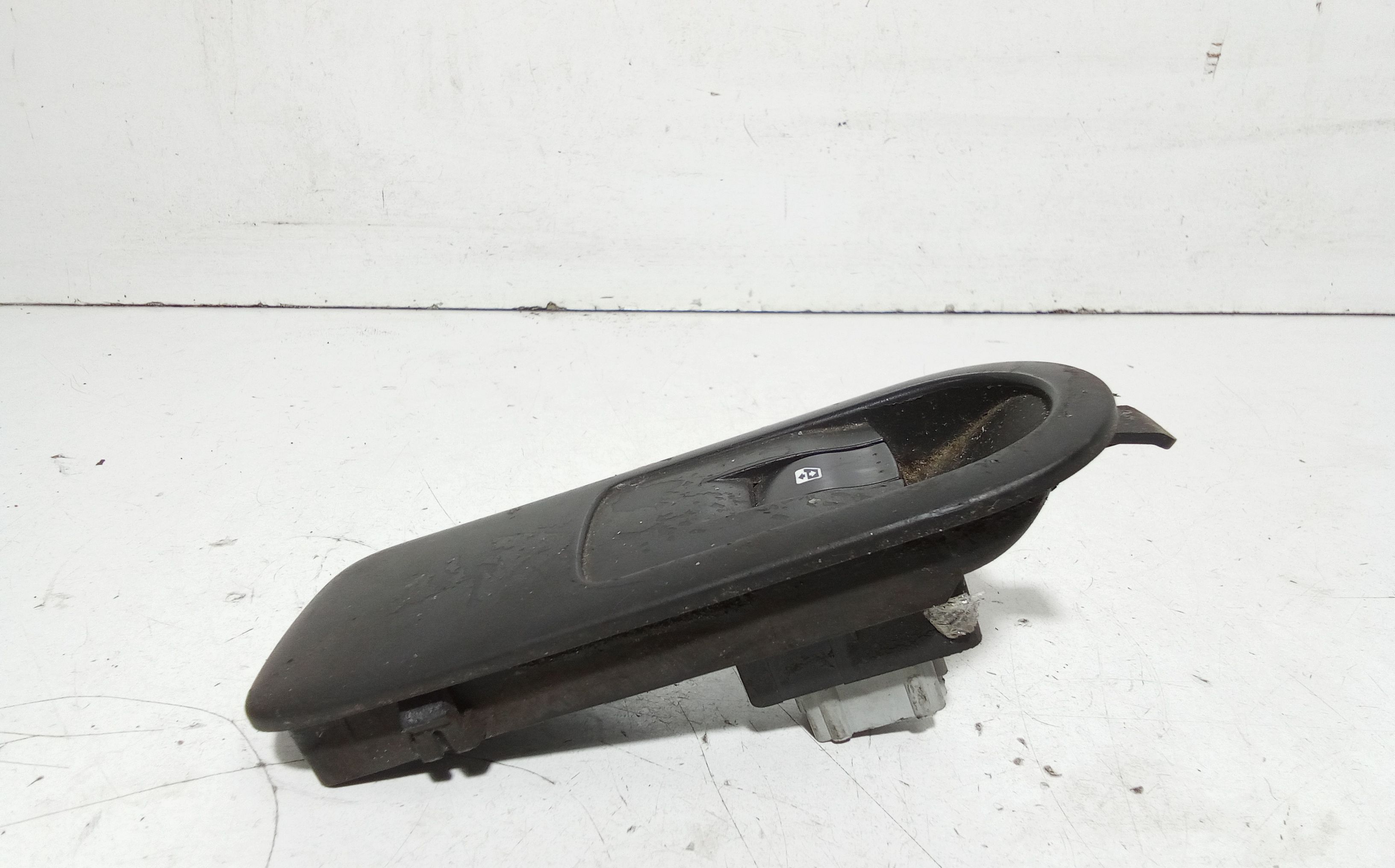 Pulsantiera Anteriore Destra Passeggero RENAULT Scenic Serie (03>09)