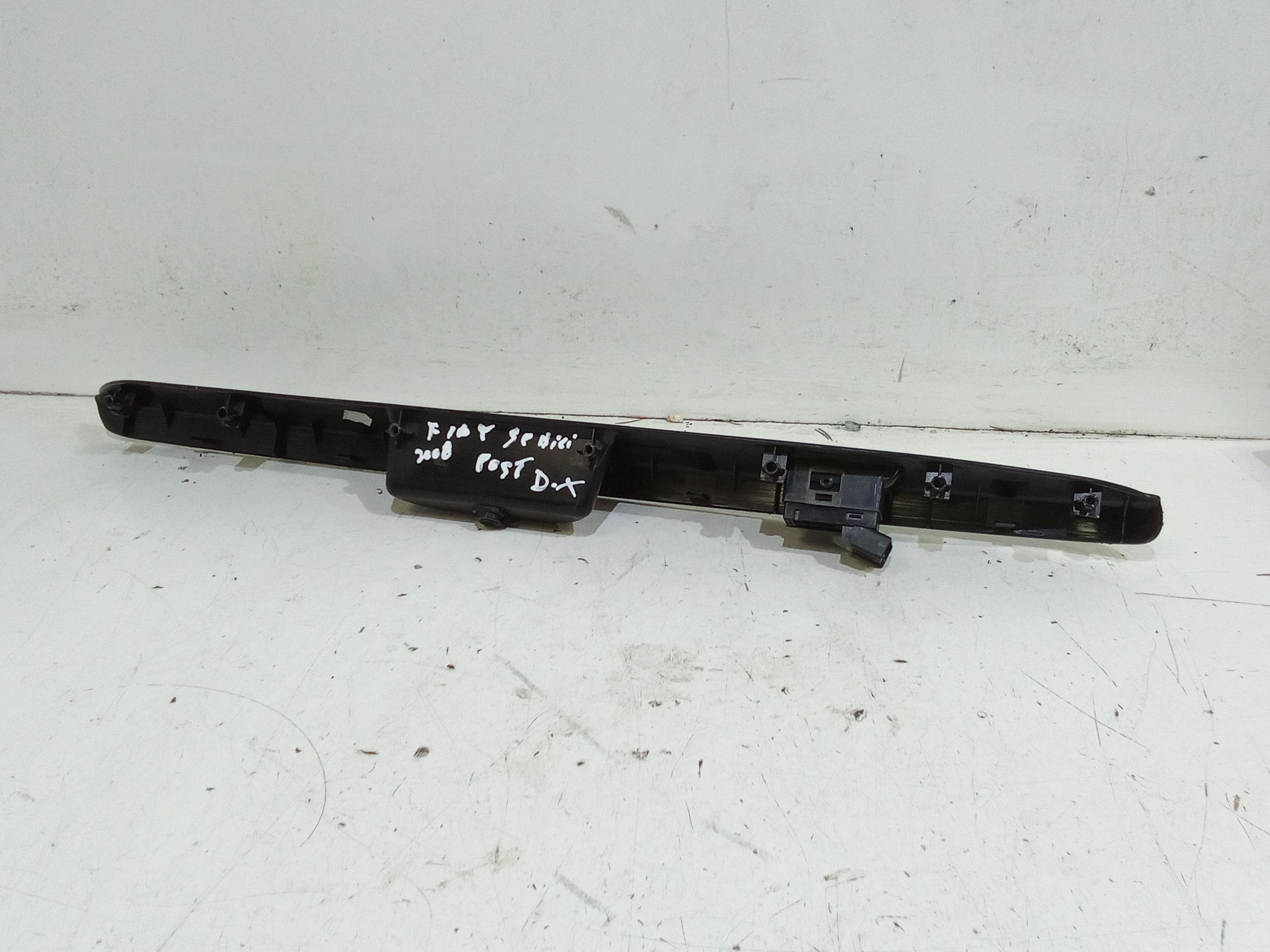 Pulsantiera Anteriore Destra Passeggero FIAT Sedici 1 Serie