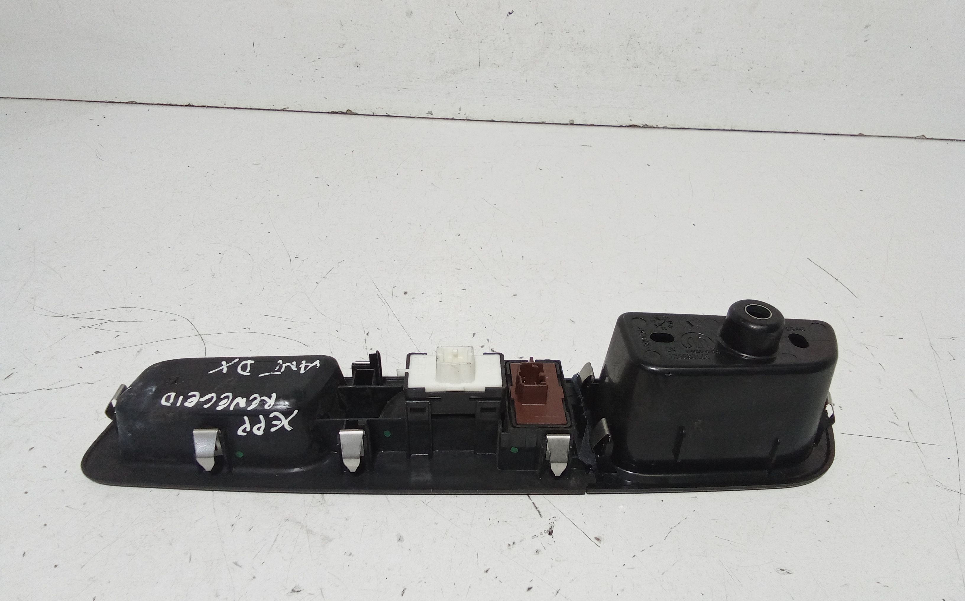 Pulsantiera Anteriore Destra Passeggero JEEP Renegade Serie (14>)