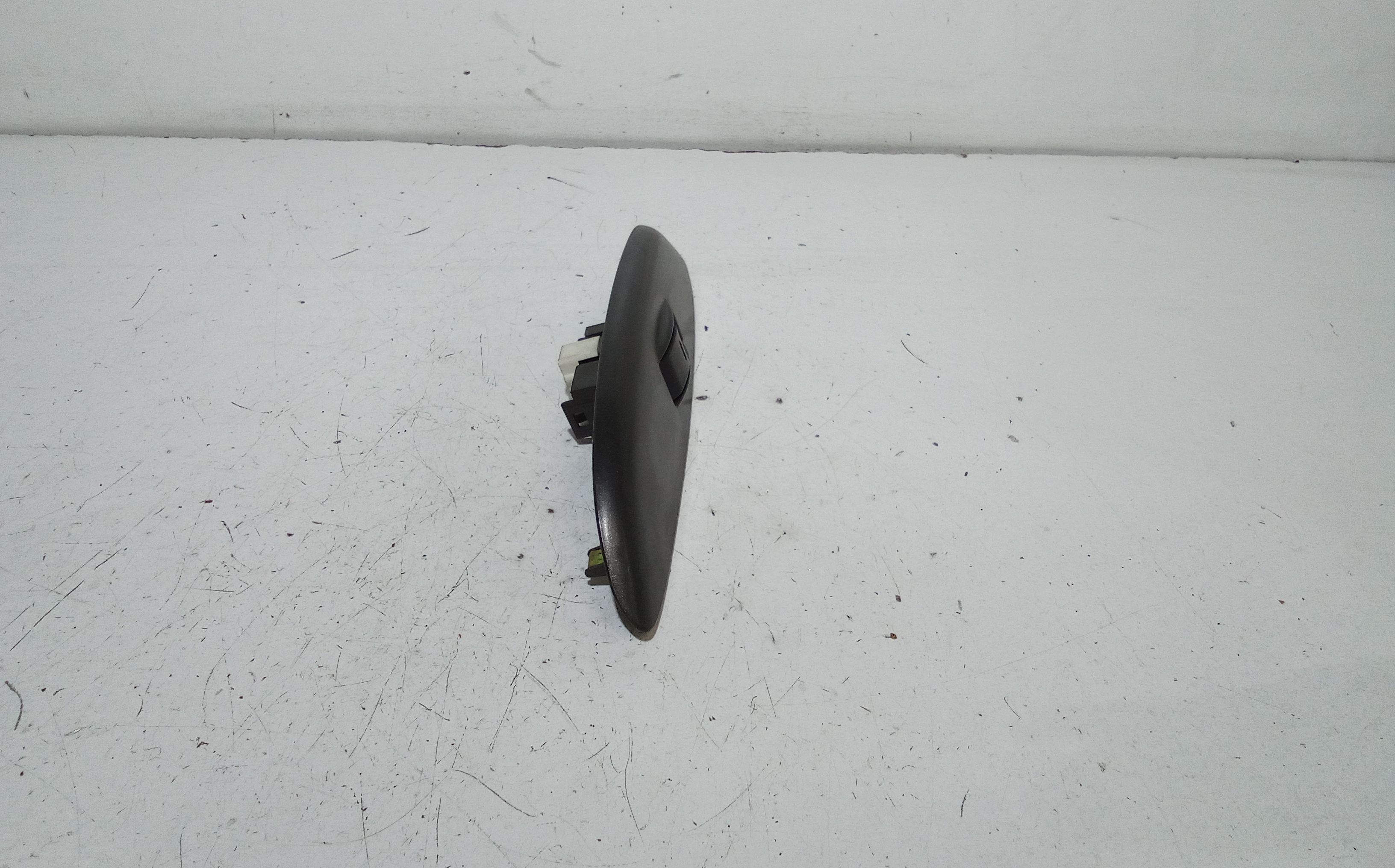 Pulsantiera Anteriore Destra Passeggero TOYOTA Yaris Serie (99>03)