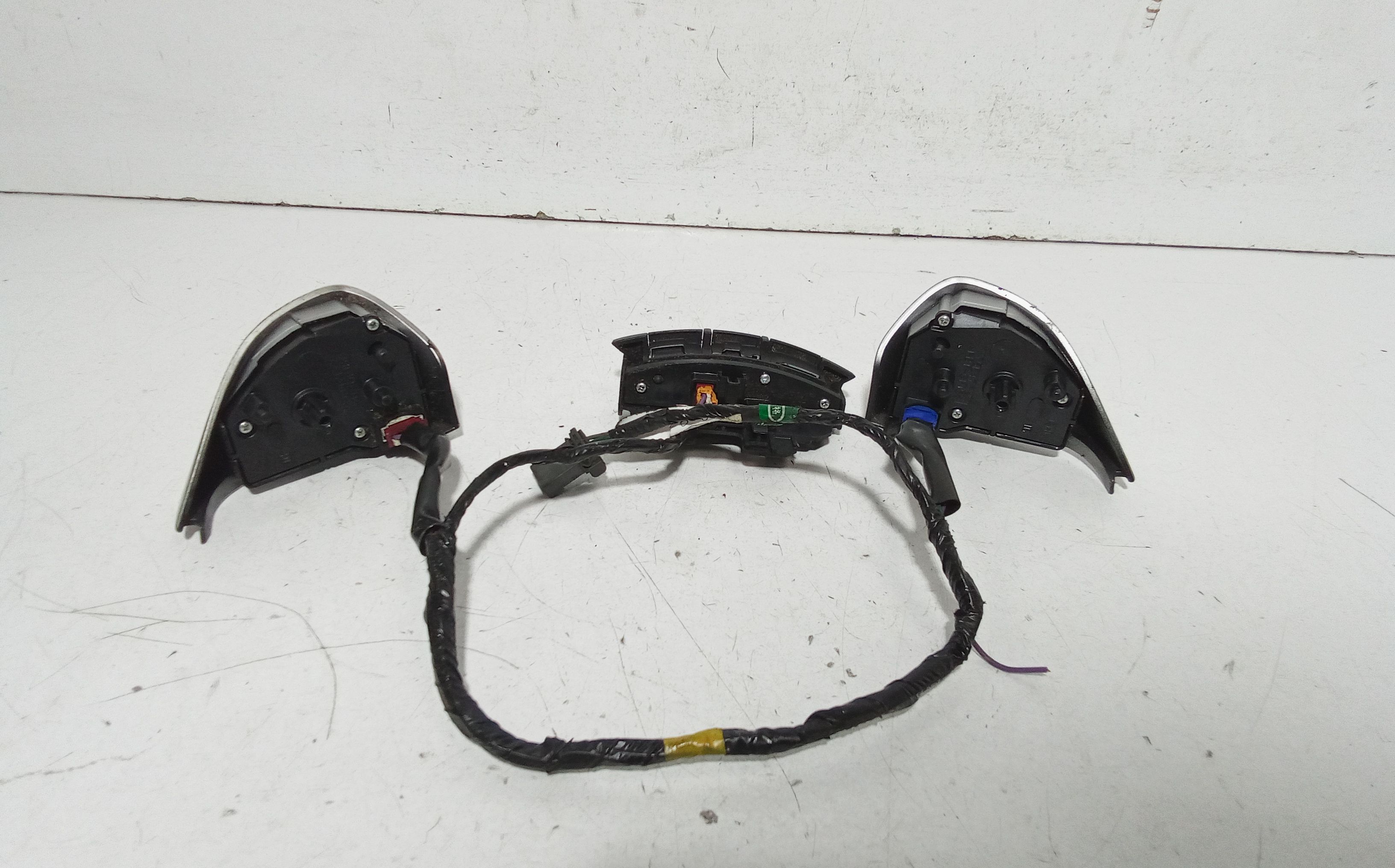 Comandi al volante multifunzione MITSUBISHI Outlander Serie (CW0) (07>09)