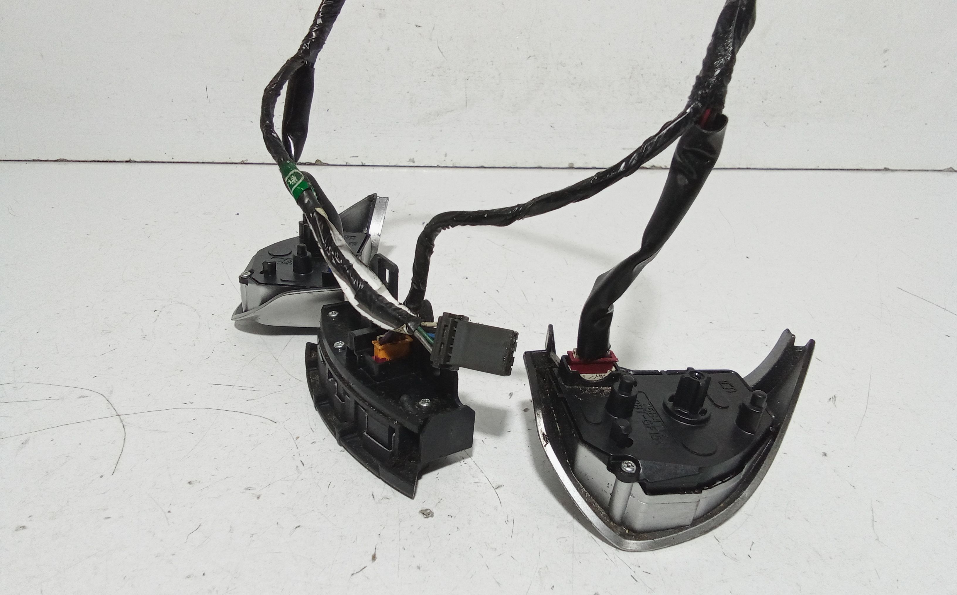 Comandi al volante multifunzione MITSUBISHI Outlander Serie (CW0) (07>09)