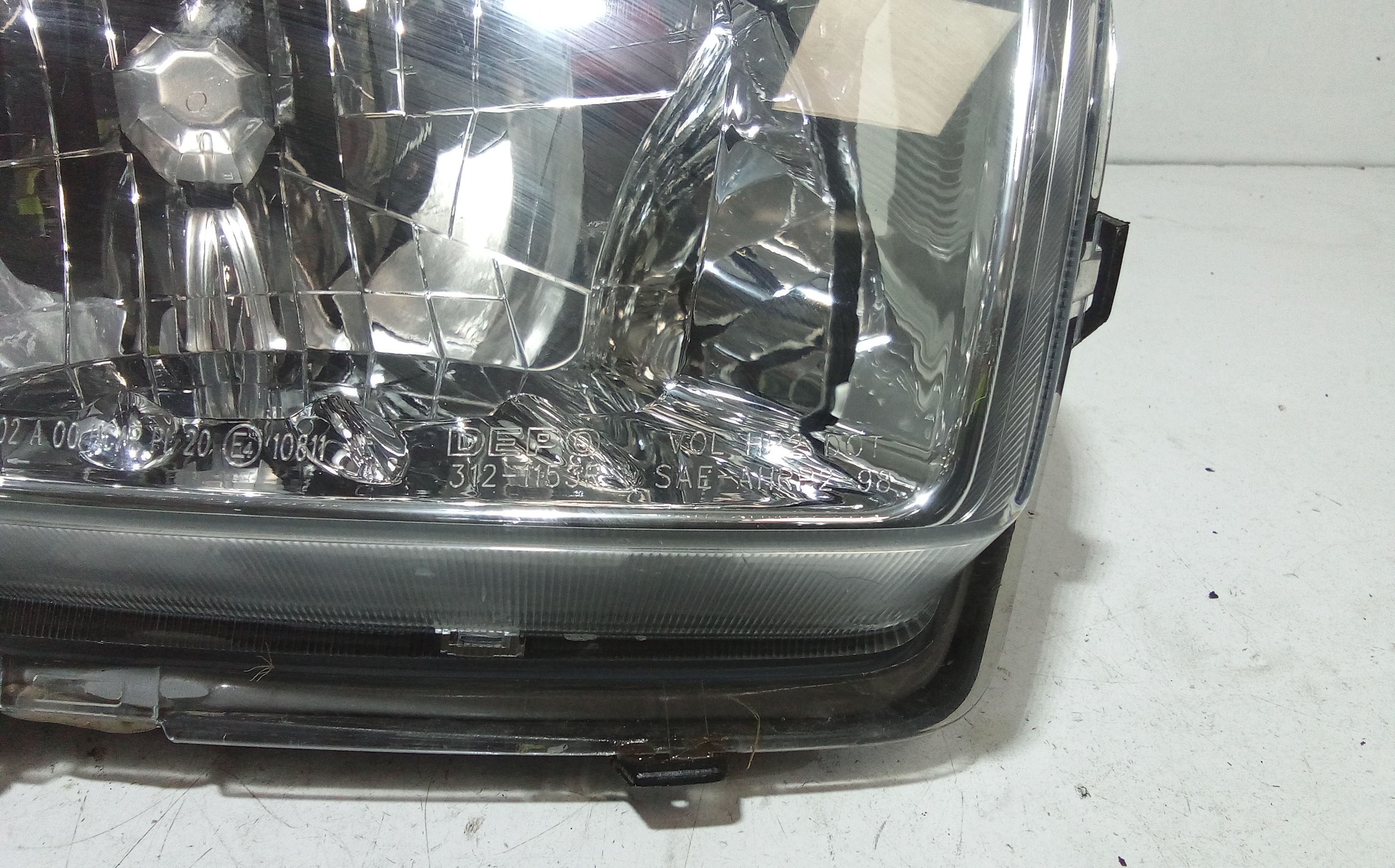 Faro anteriore Destro Passeggero TOYOTA Rav4 2 Serie