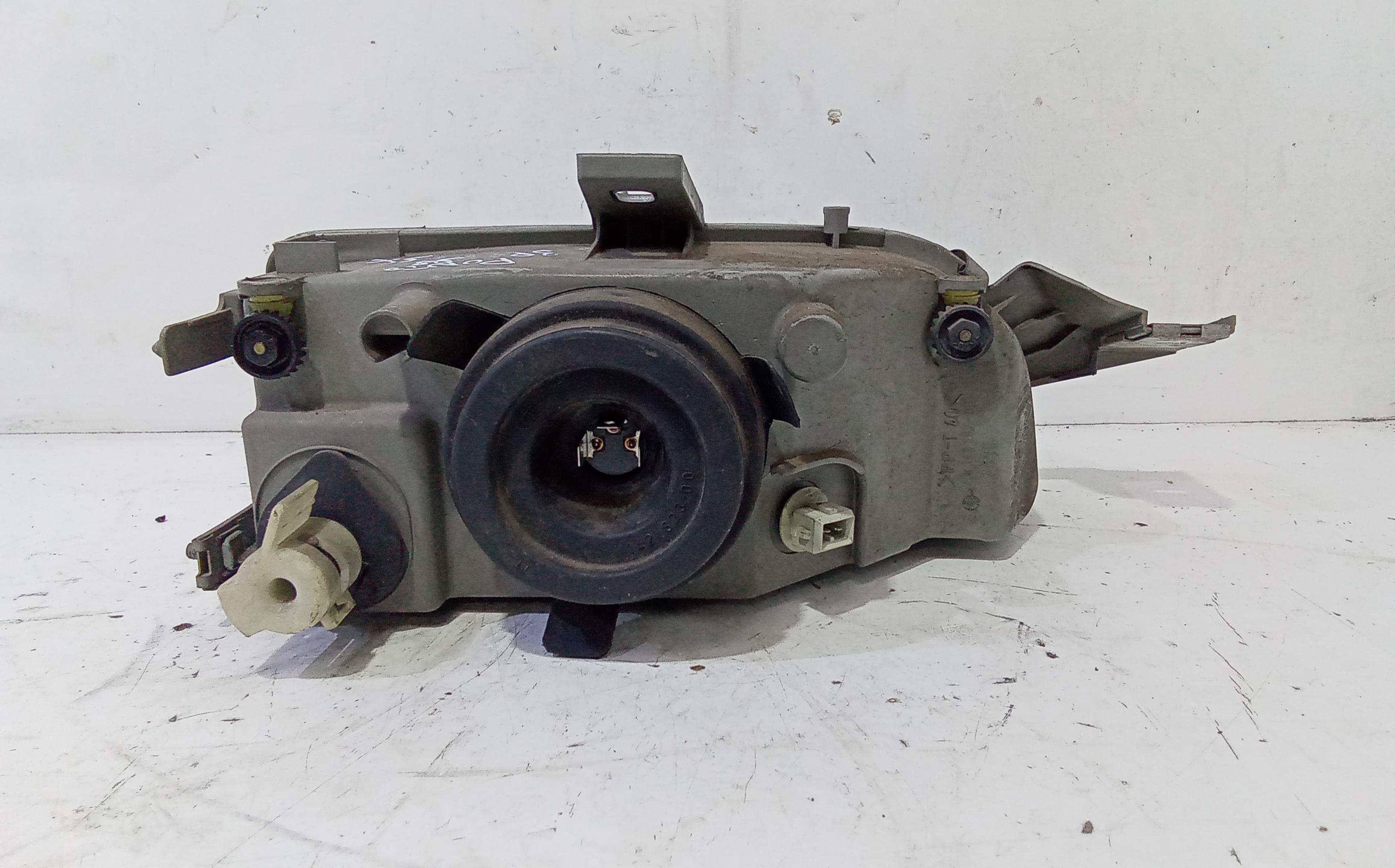 Faro anteriore Sinistro Guida FIAT Punto Berlina 3P