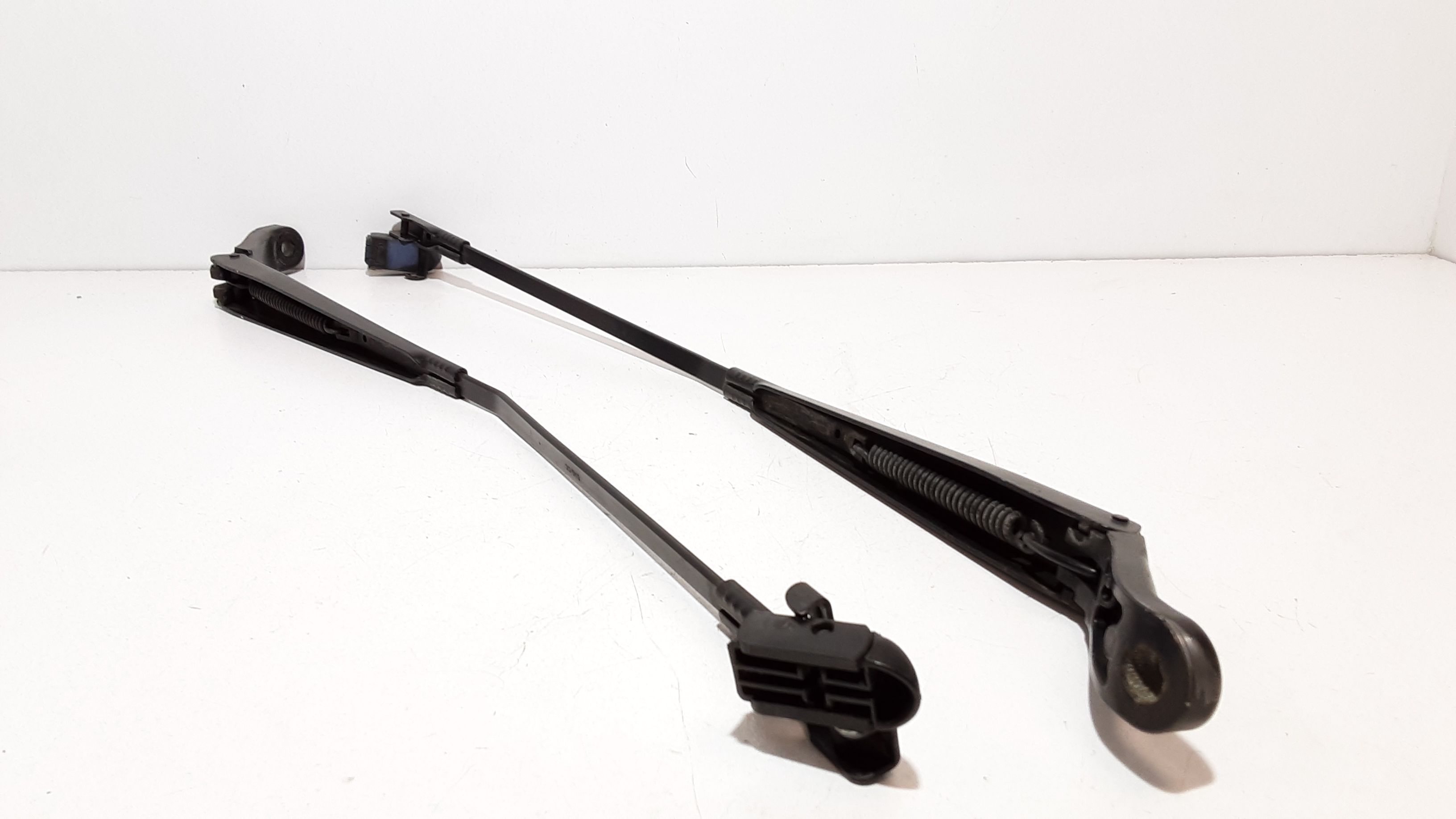 Bracci Tergi ant. PEUGEOT 407 S. Wagon