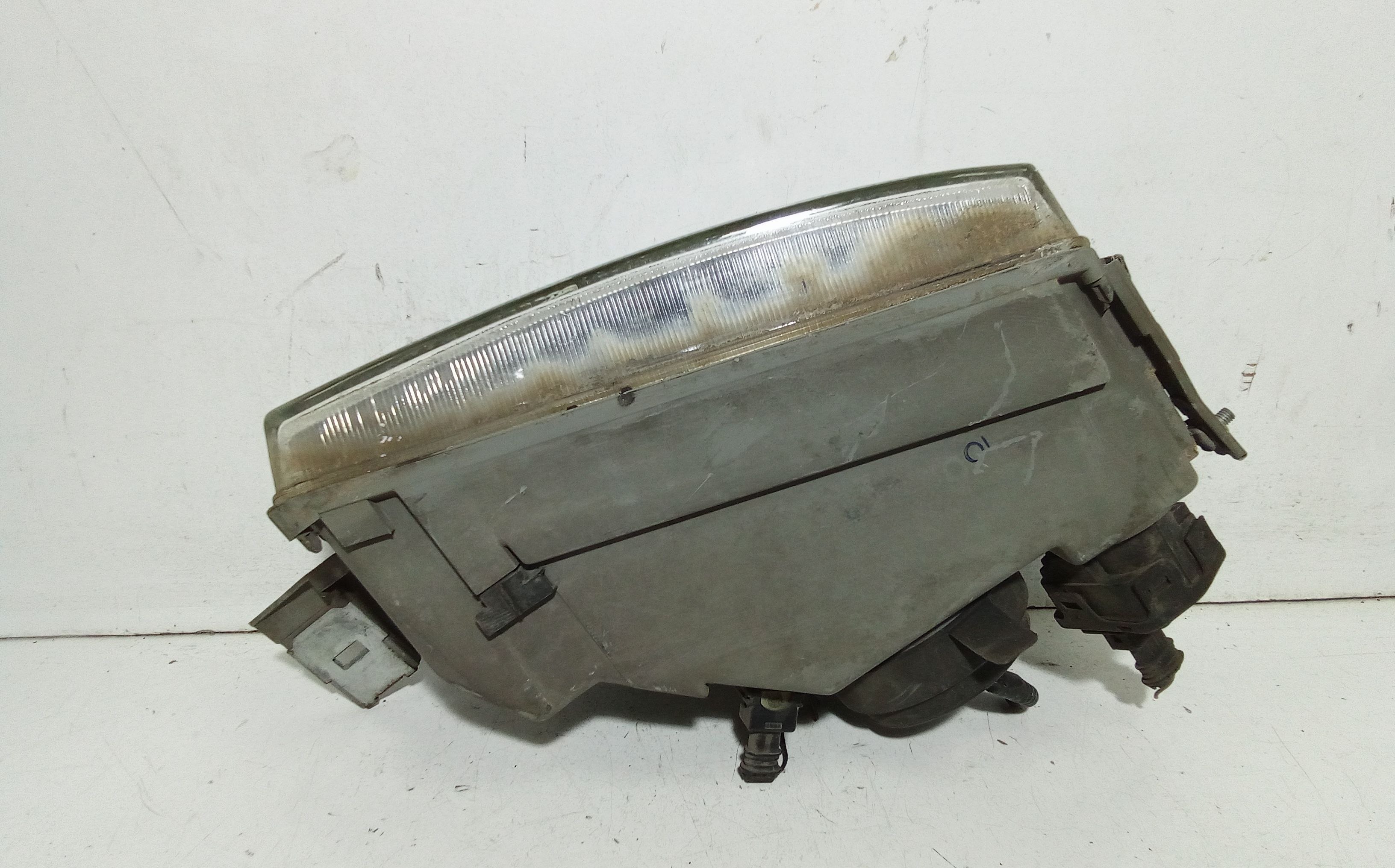 Faro anteriore Sinistro Guida FIAT Punto Berlina 3P