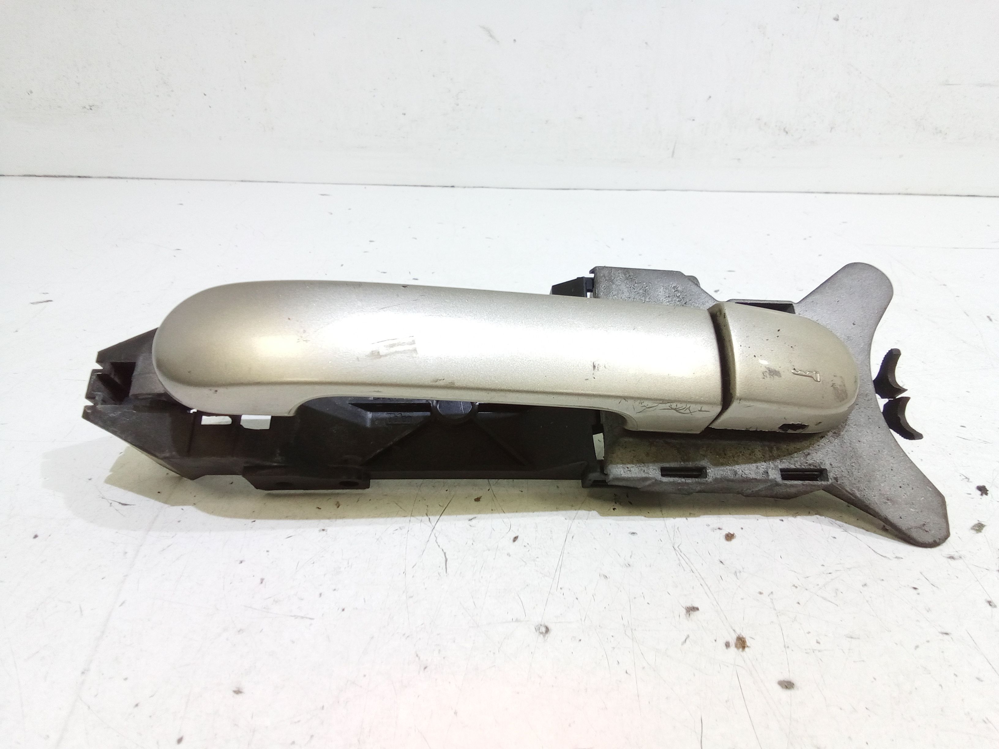 Maniglia esterna Anteriore Sinistra NISSAN Micra 4 Serie