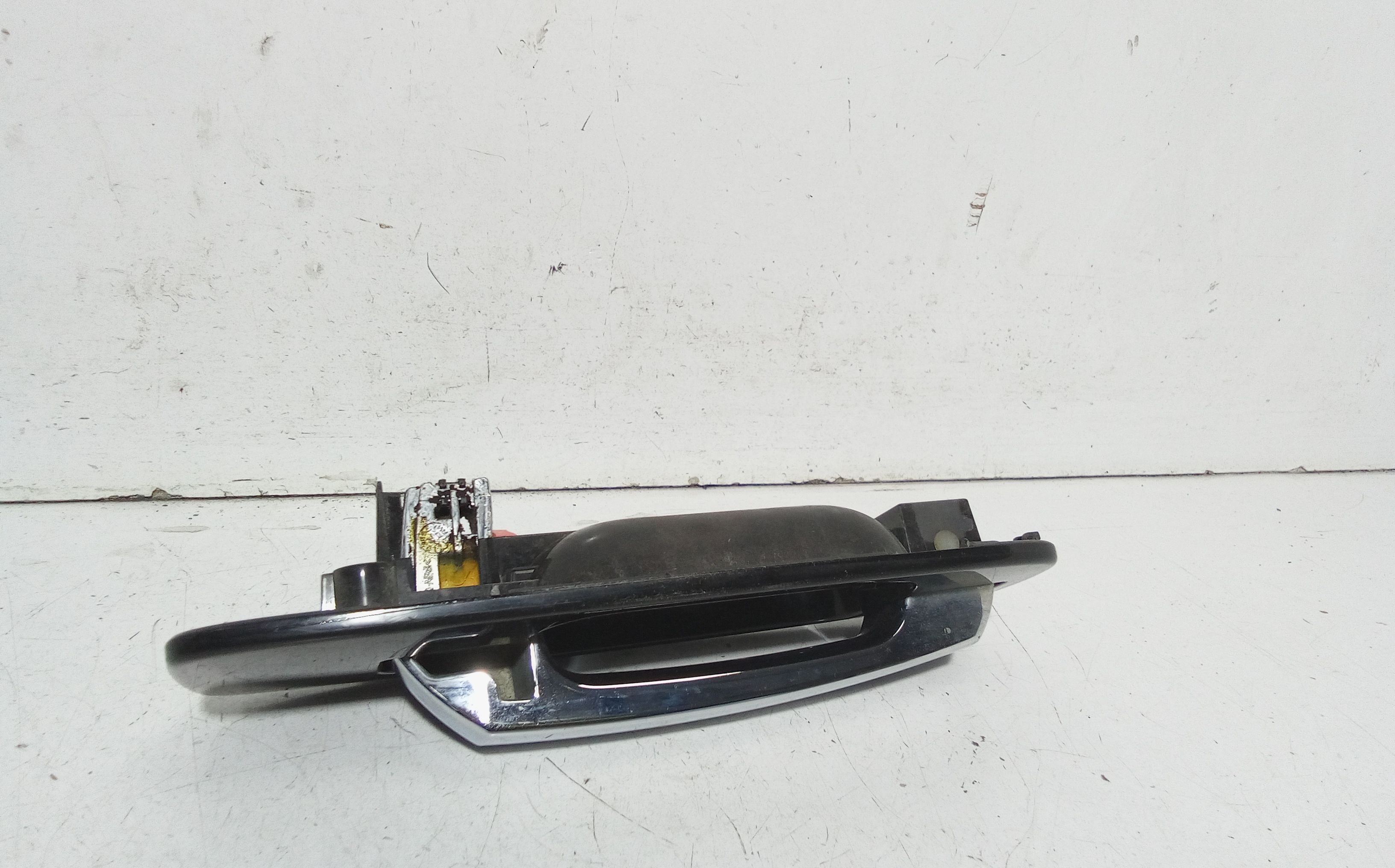 Maniglia esterna Anteriore Sinistra NISSAN X-Trail 1 Serie