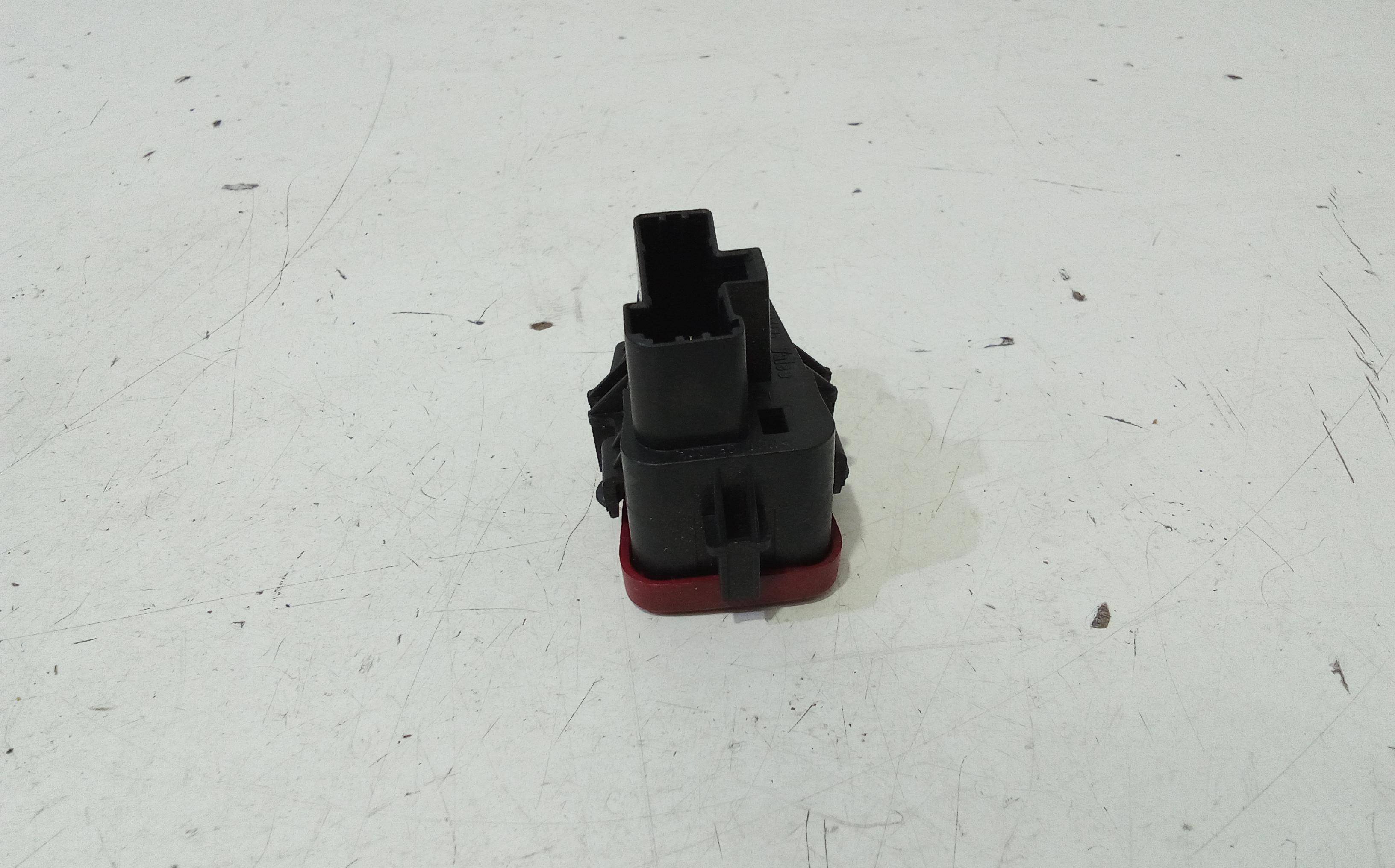 Pulsante luci di emergenza FIAT Croma 2 Serie