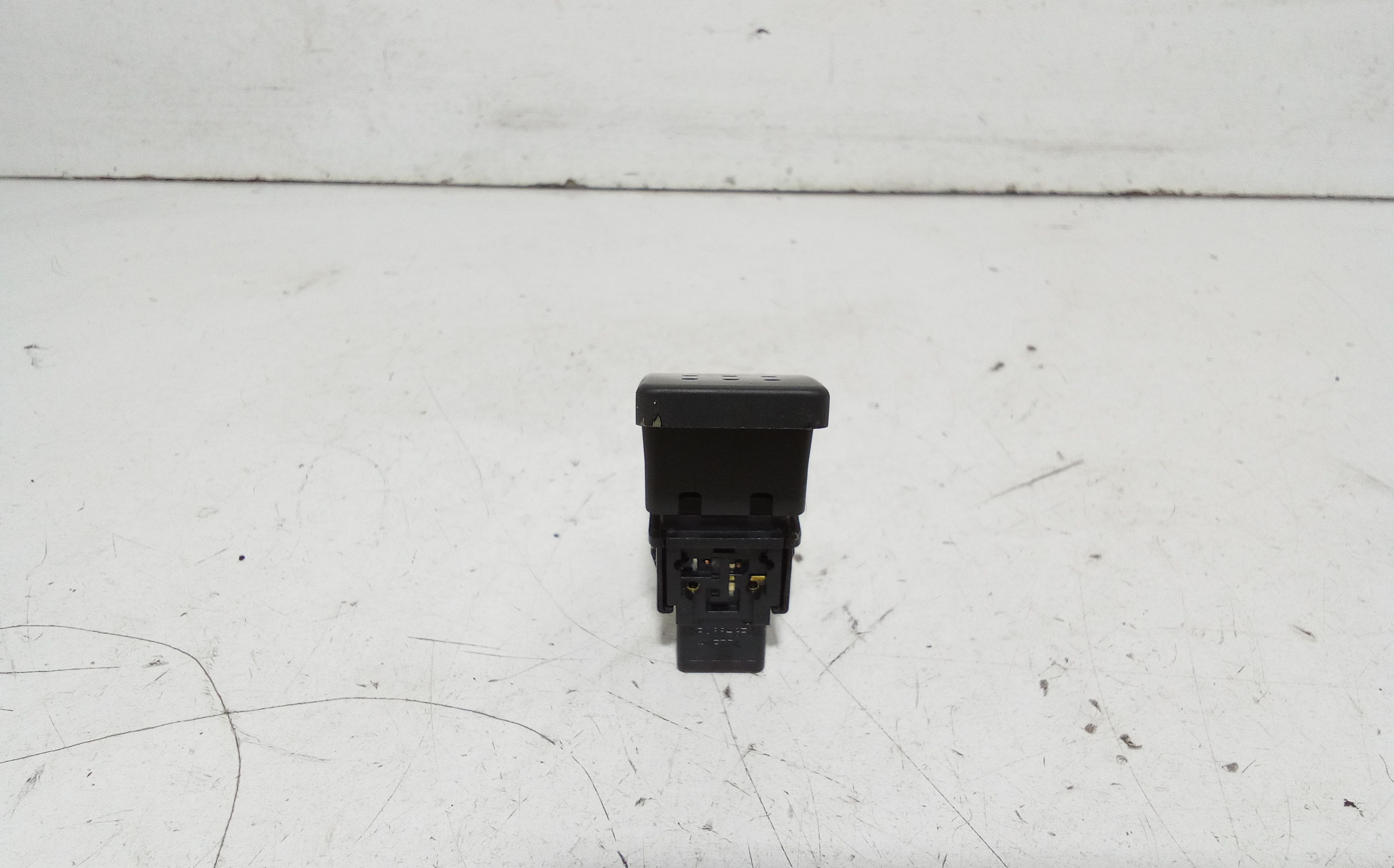 Pulsante luci di emergenza FIAT Sedici 1 Serie