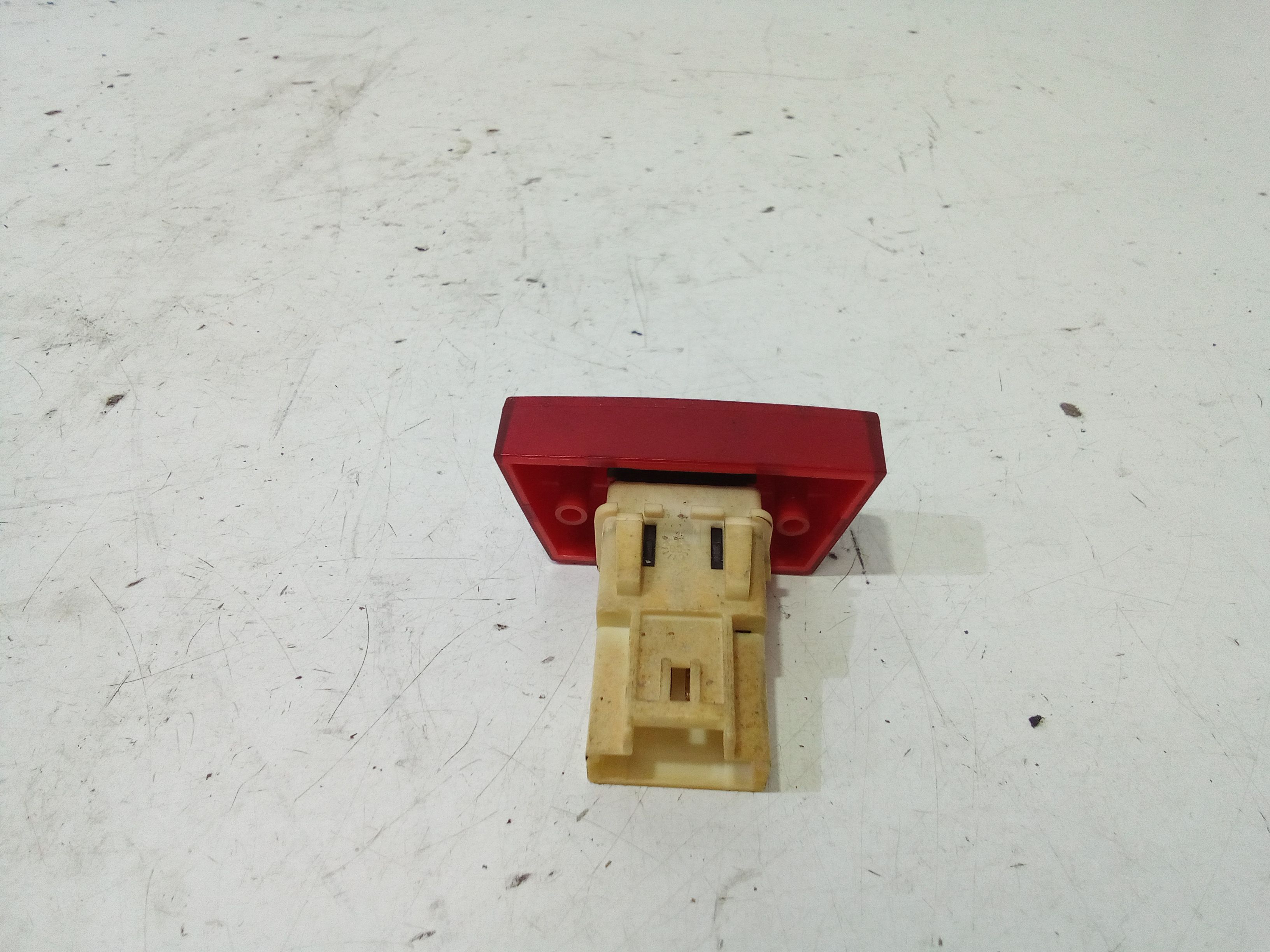 Pulsante luci di emergenza TOYOTA Aygo 2 Serie