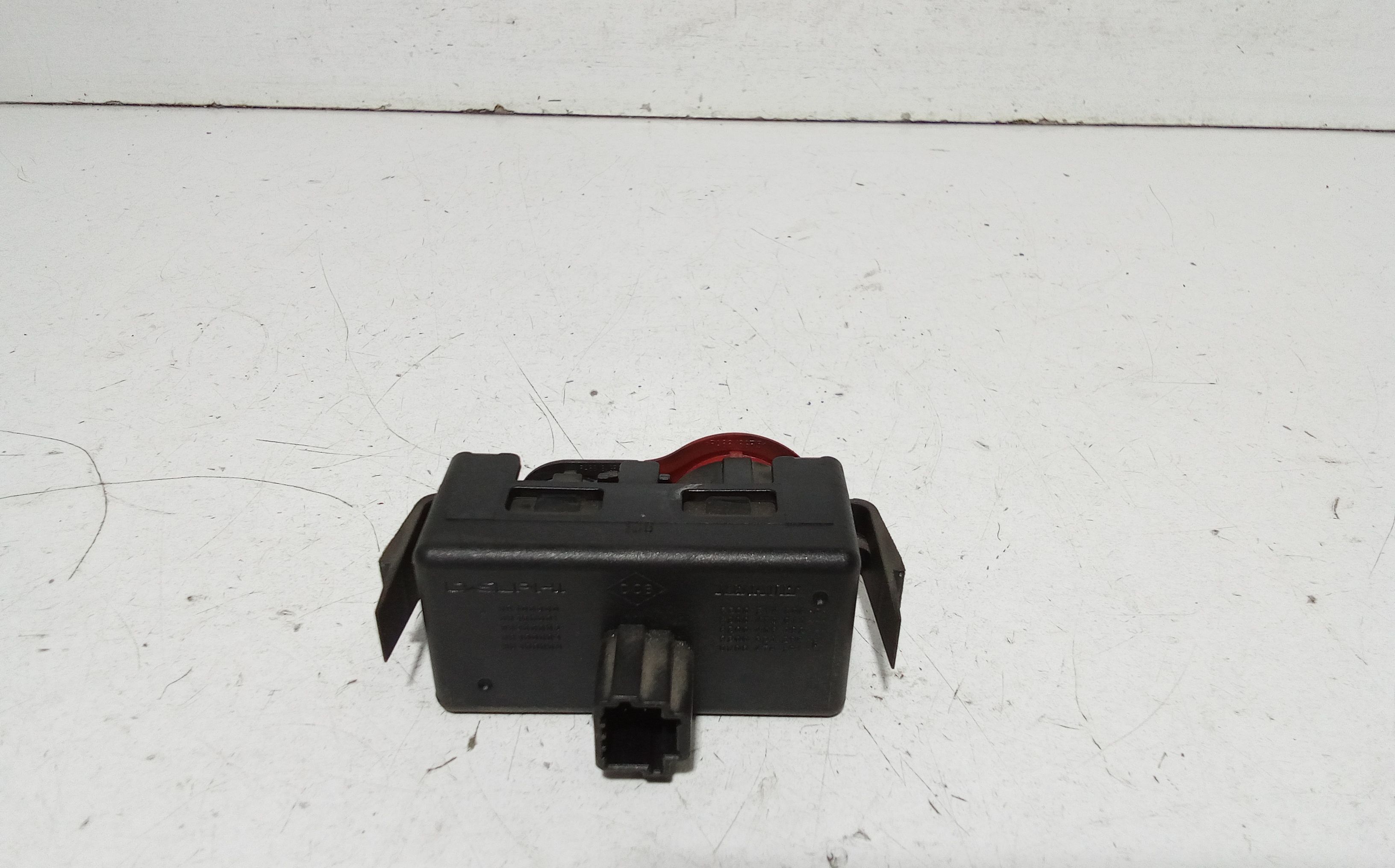 Pulsante luci di emergenza RENAULT Modus 1 Serie