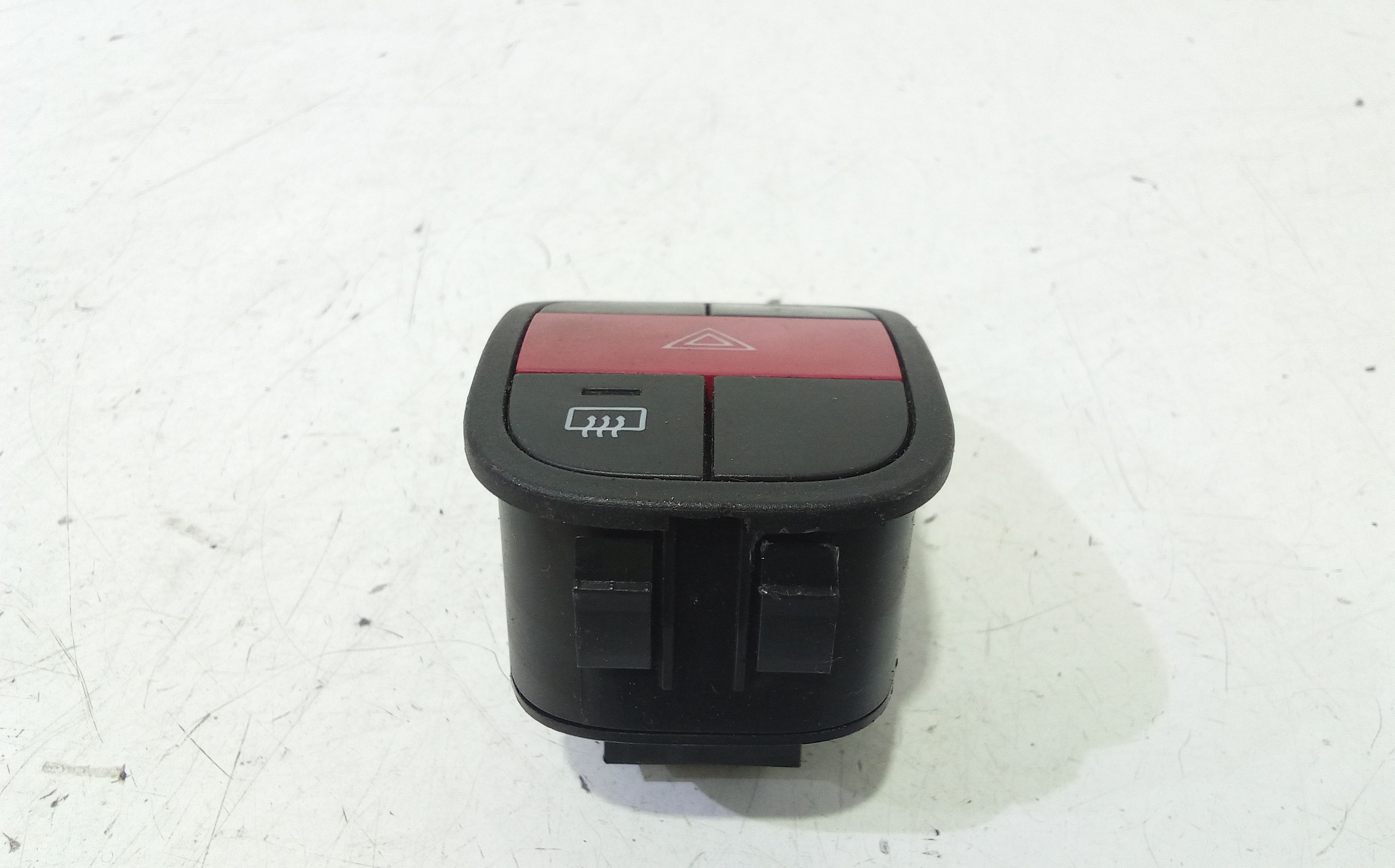 Pulsante luci di emergenza FIAT Qubo 1 Serie