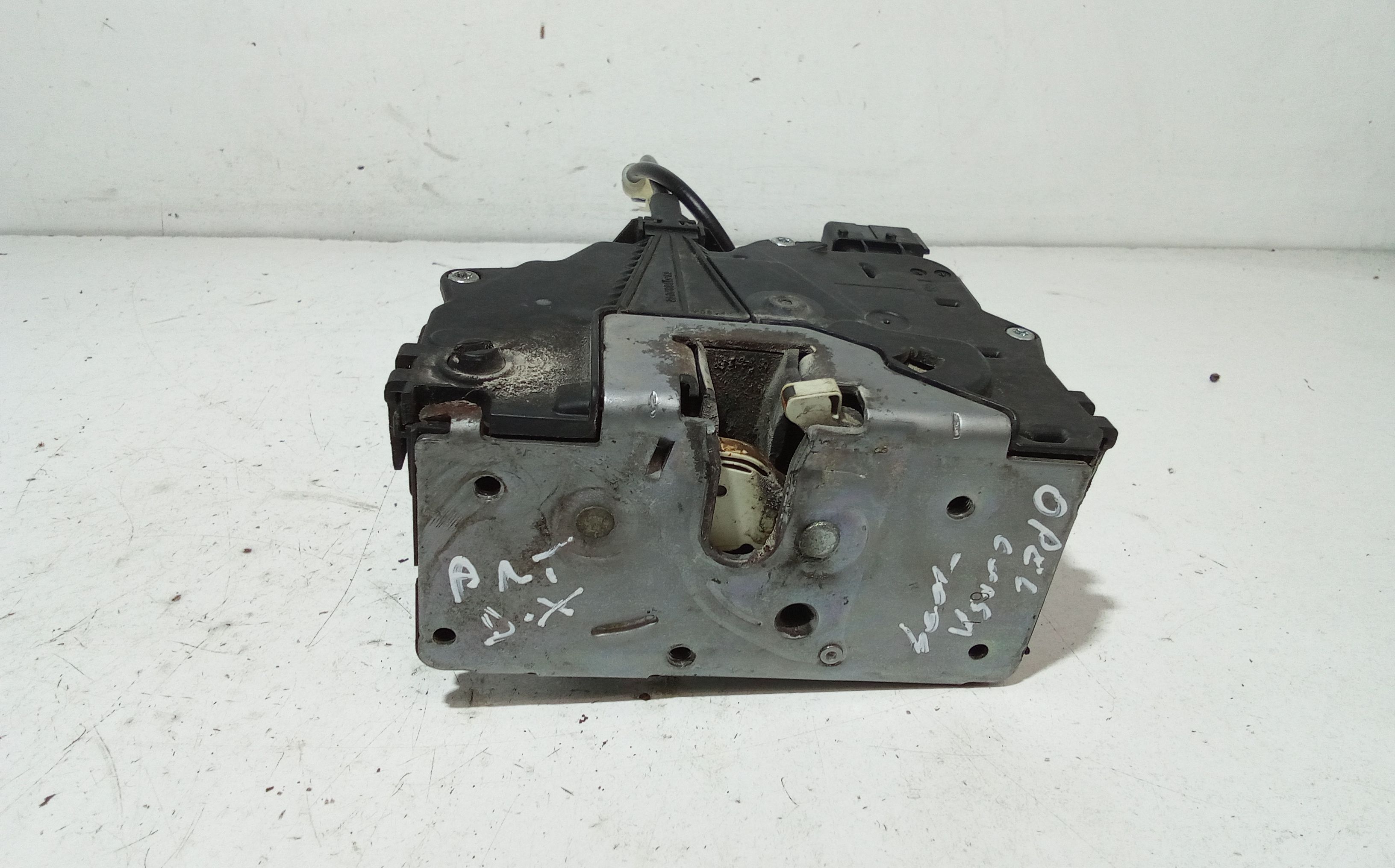 Serratura Anteriore Destra OPEL Corsa D 5P 1 Serie