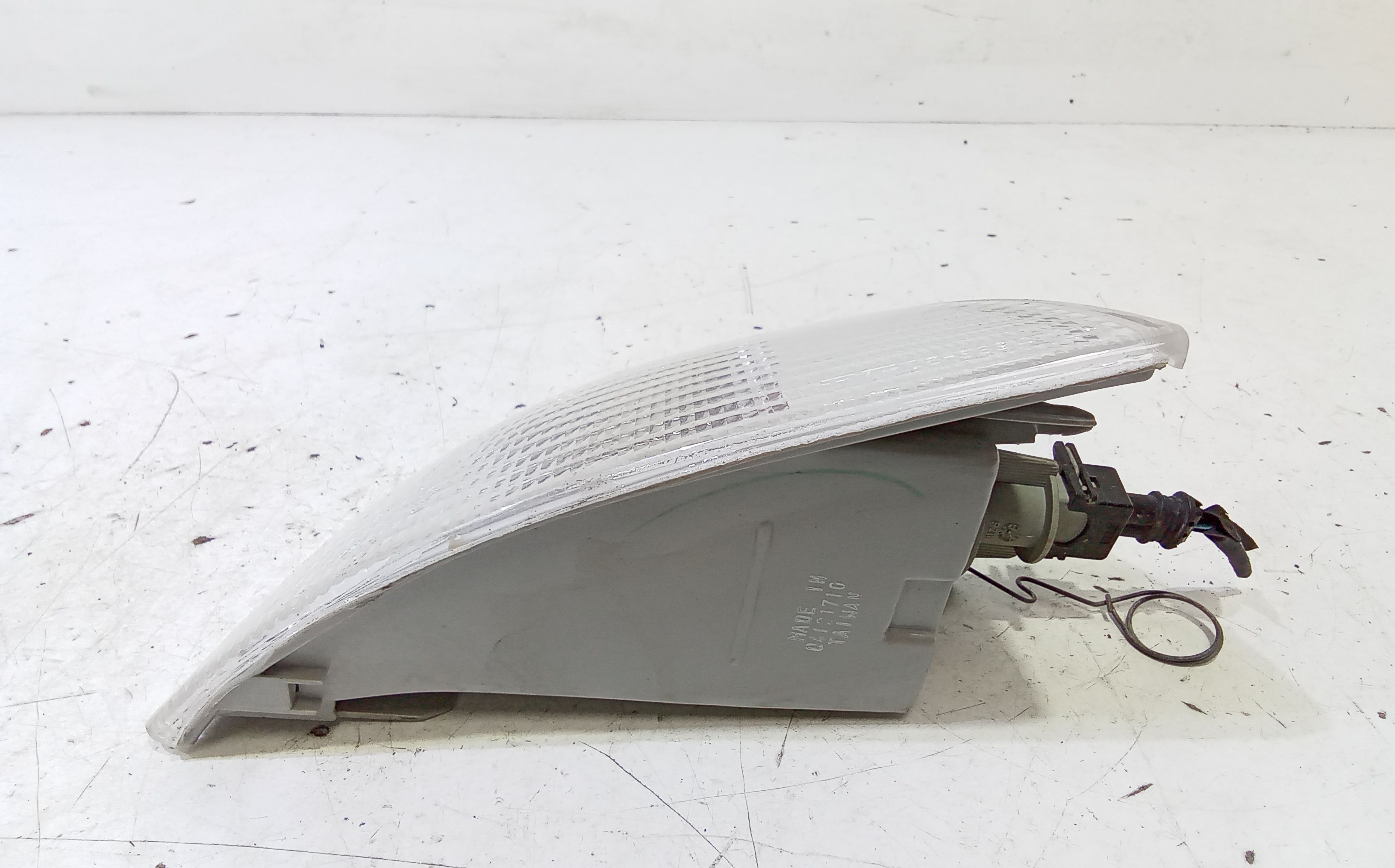 Freccia fanalino ant SX lato guida FIAT Punto Berlina 3P