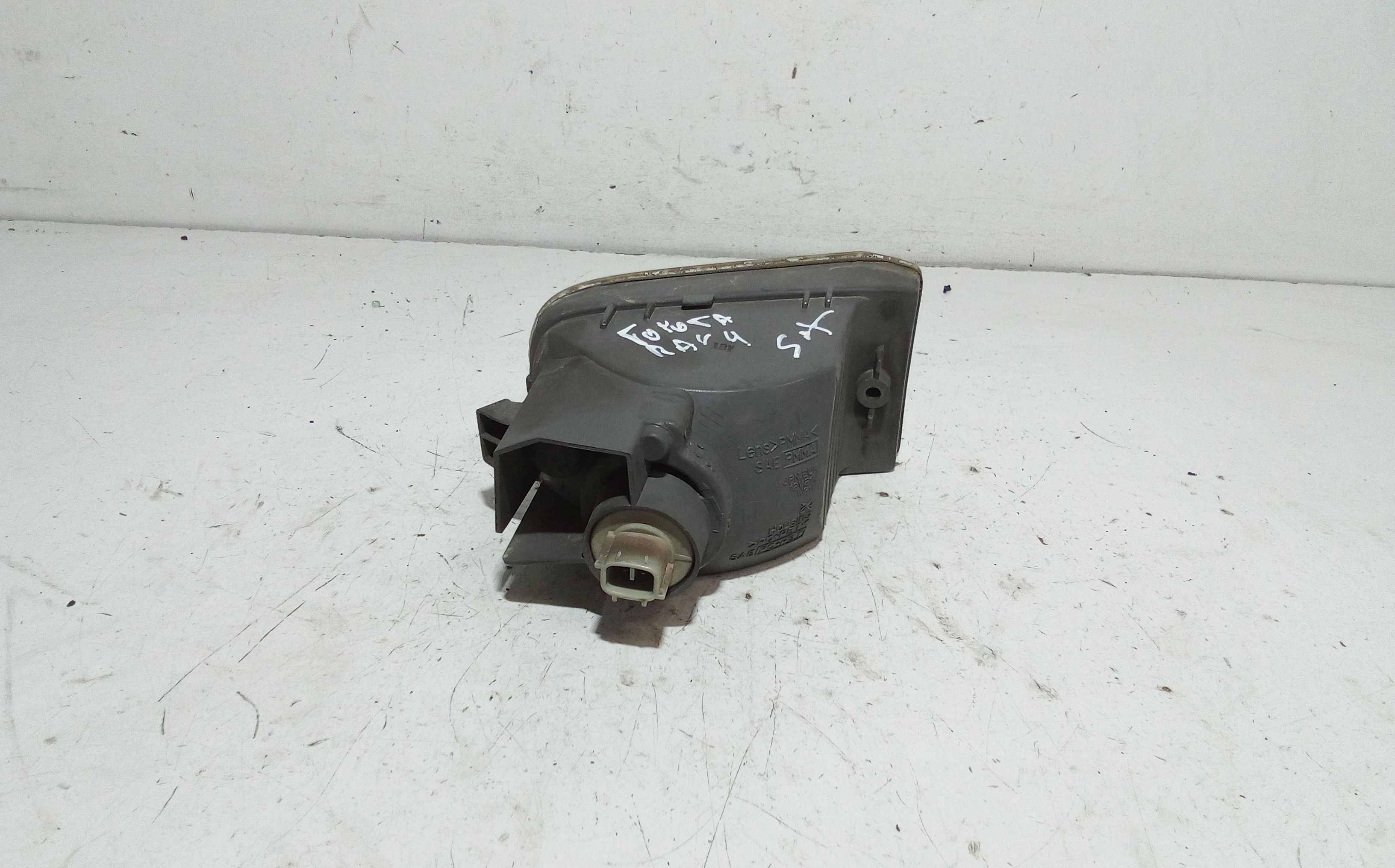 Freccia fanalino ant SX lato guida TOYOTA Rav4 2 Serie