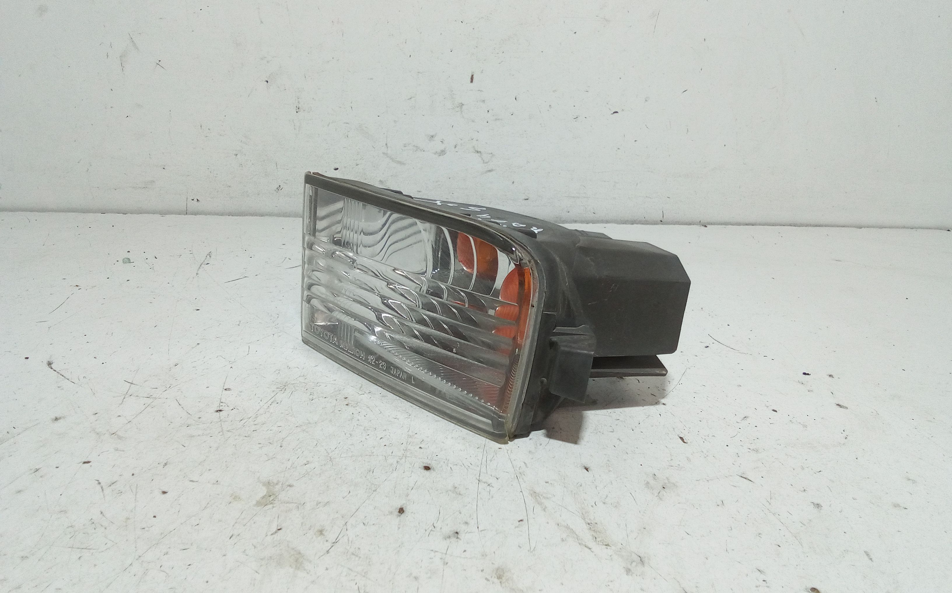 Freccia fanalino ant SX lato guida TOYOTA Rav4 2 Serie