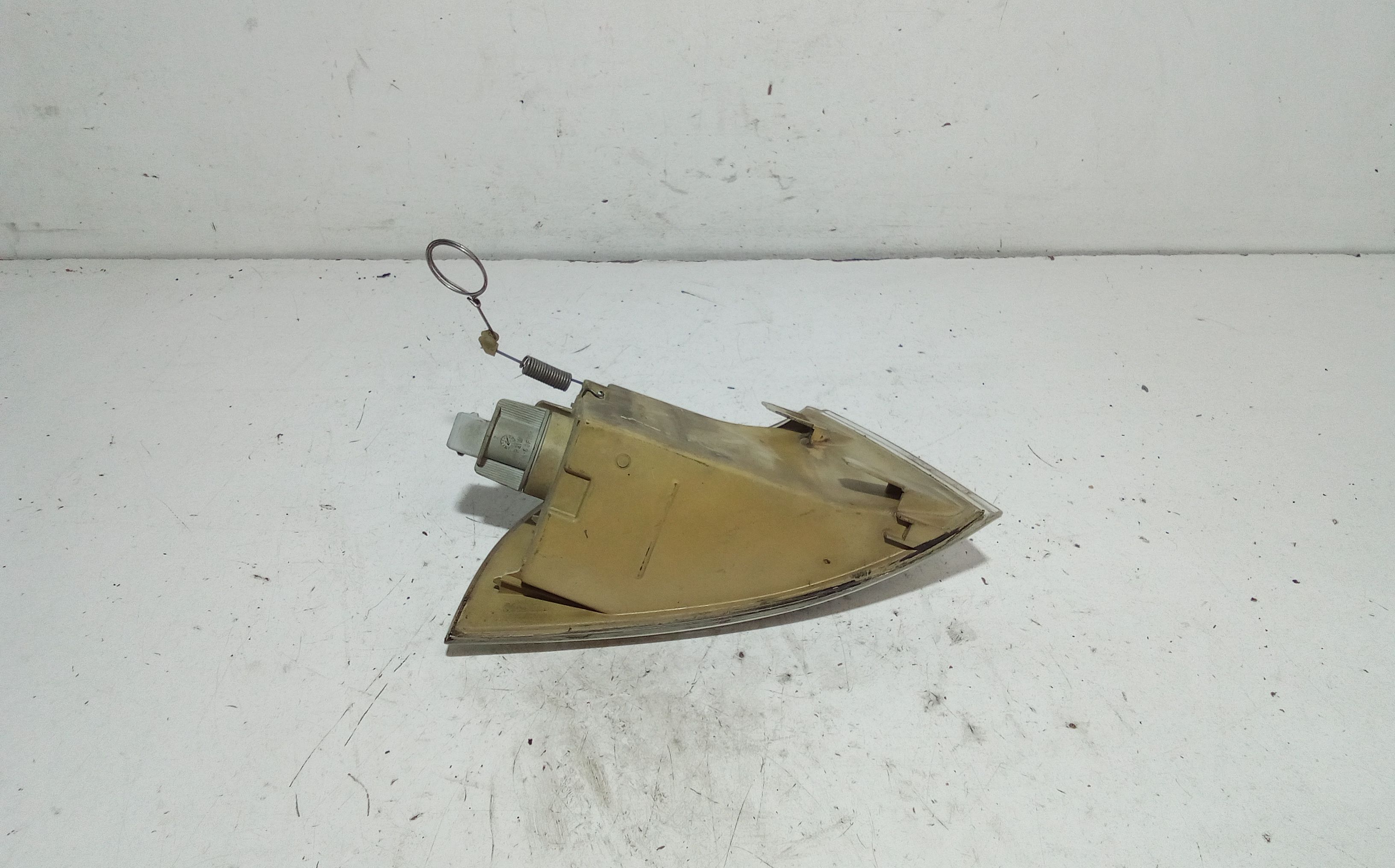 Freccia fanalino ant SX lato guida FIAT Punto Berlina 3P