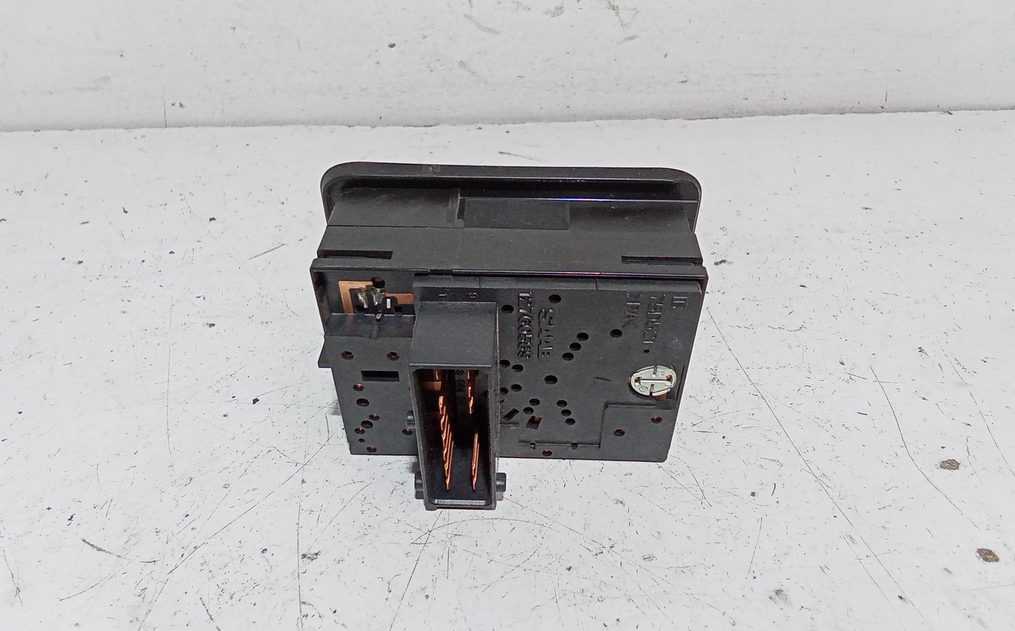 Interruttore comando luci SAAB 9-5 Berlina 2 Serie