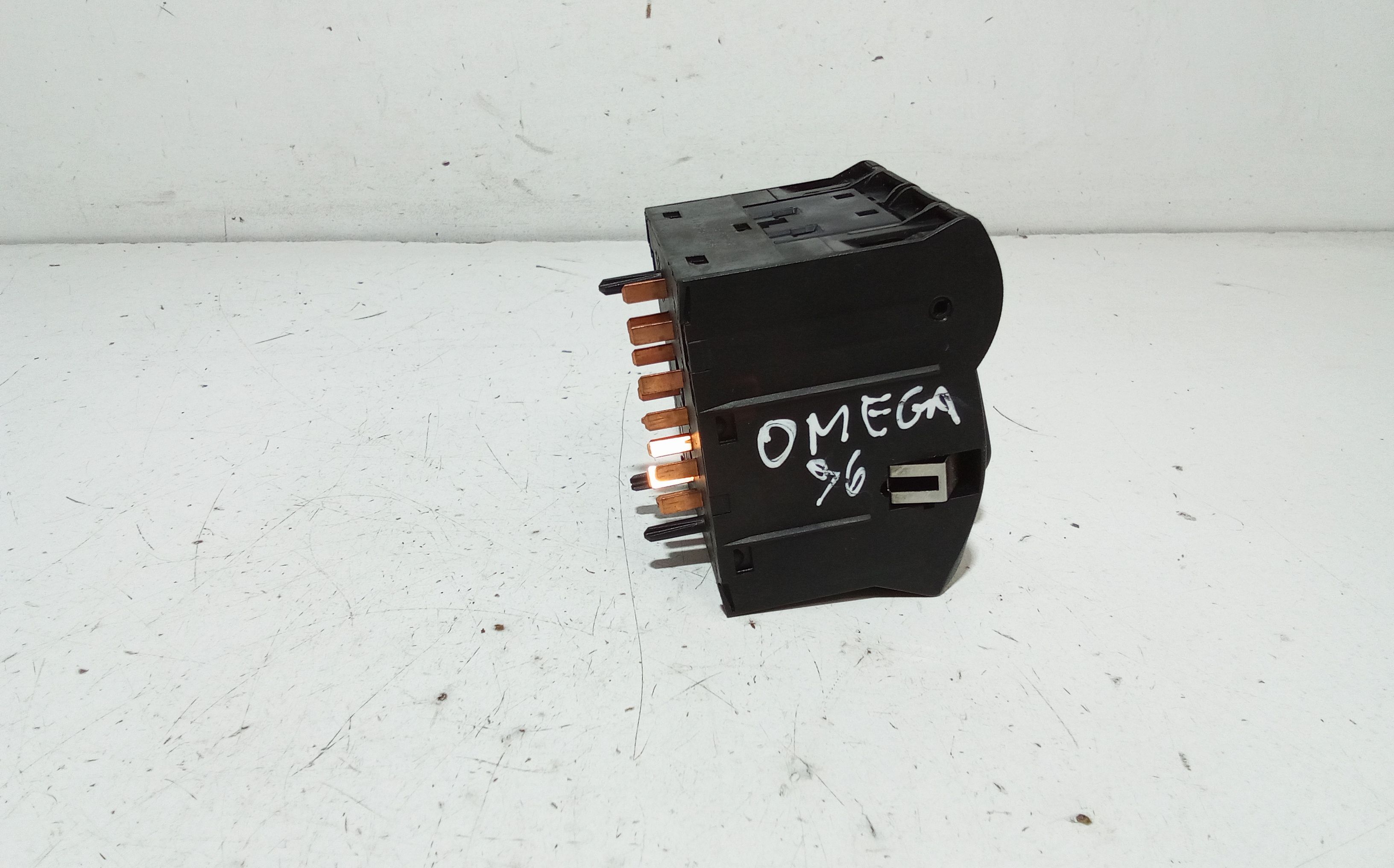 Interruttore comando luci OPEL Omega B