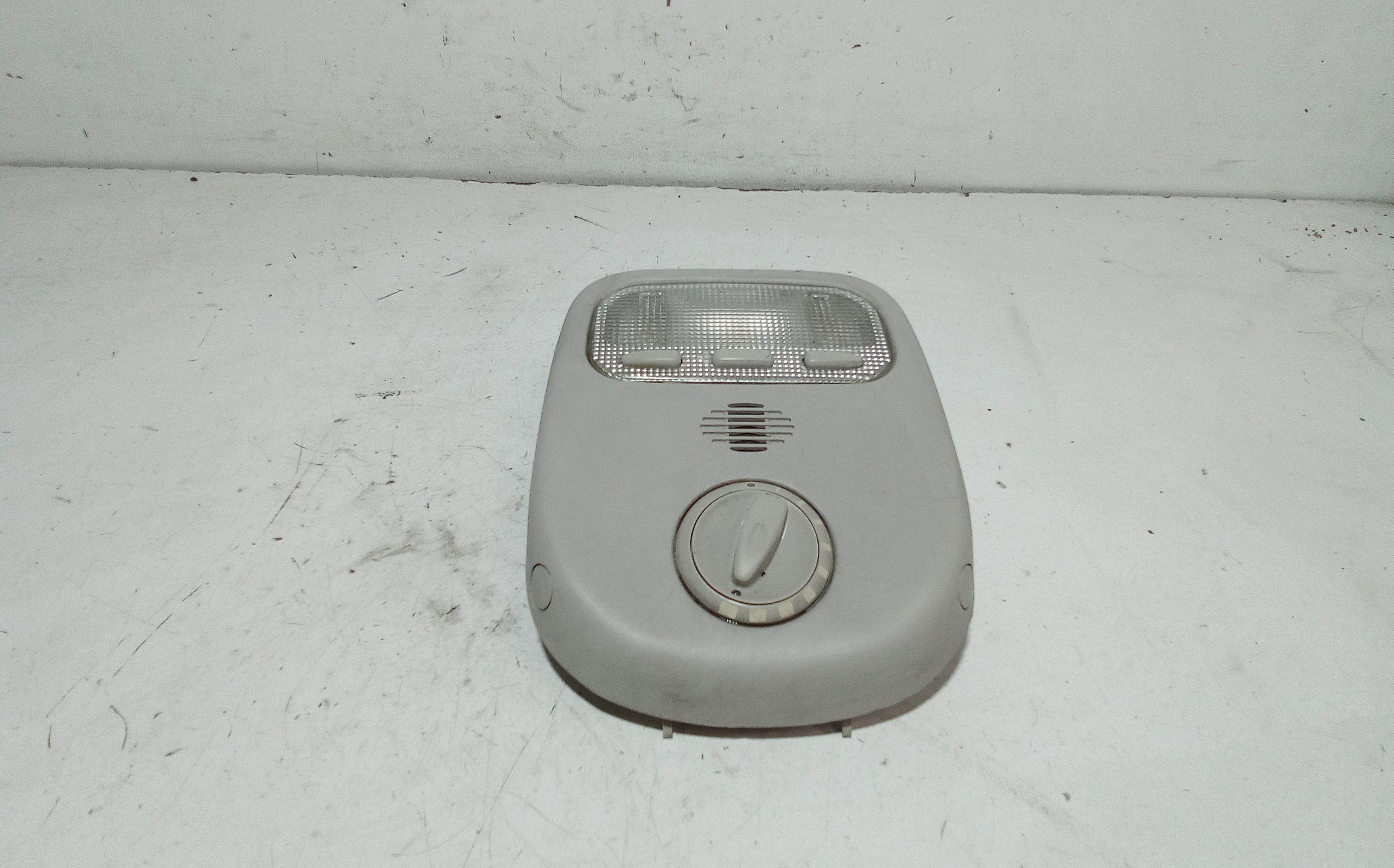 Plafoniera TOYOTA Yaris Serie (99>03)