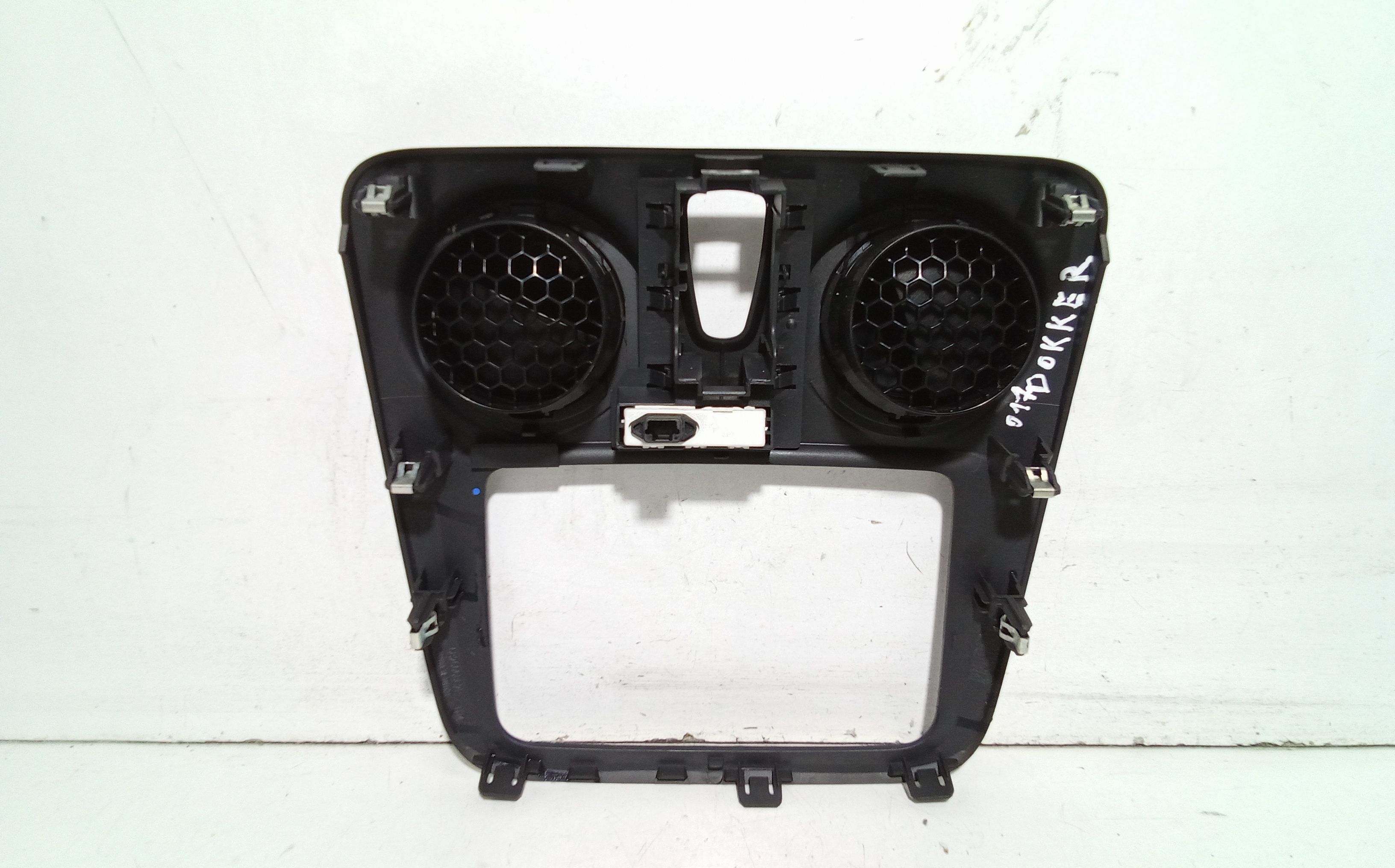 Modanatura Centrale Cruscotto DACIA Dokker 1 Serie