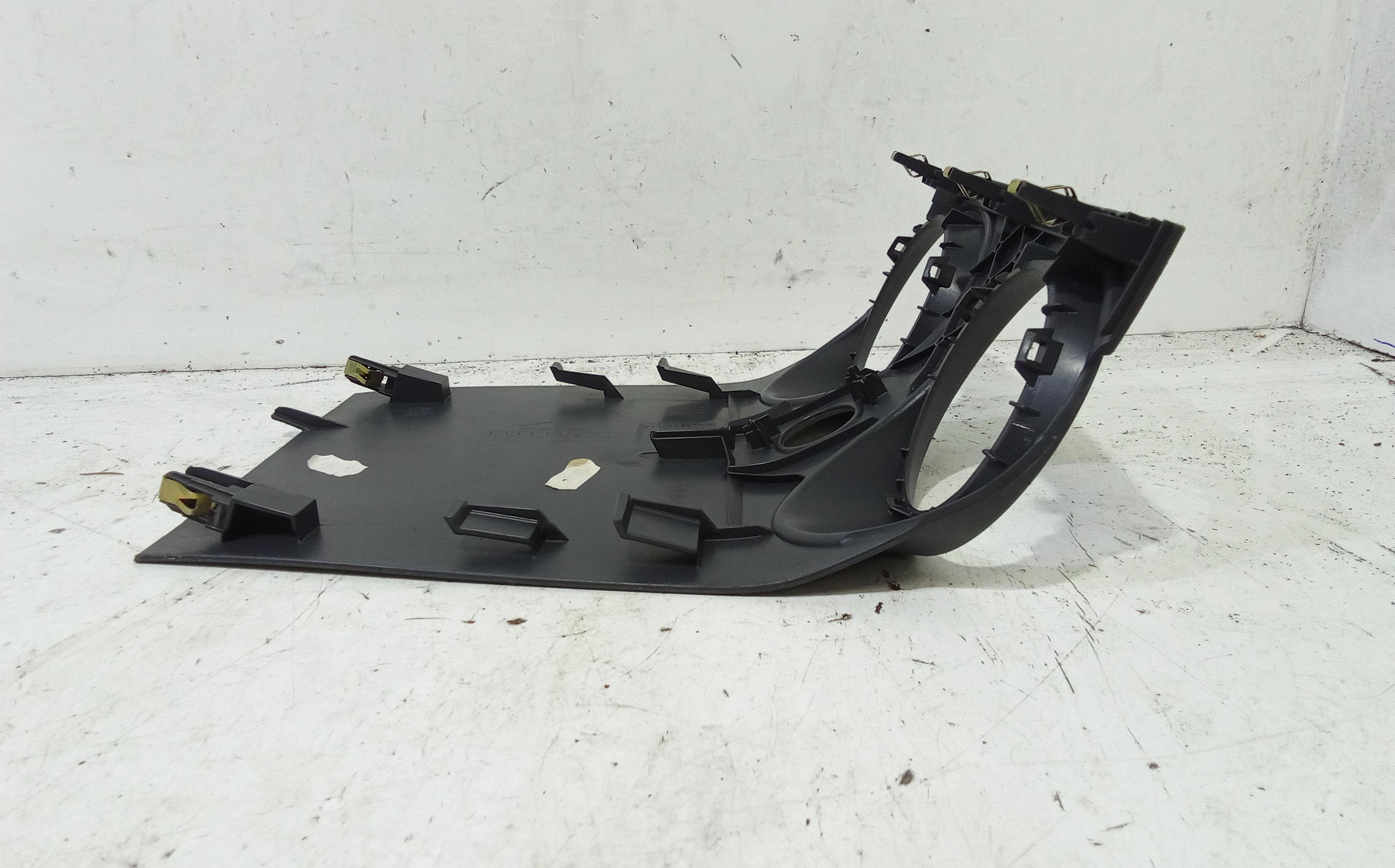 Modanatura Centrale Cruscotto MITSUBISHI Colt Serie 3P (Z30)  (04>12)