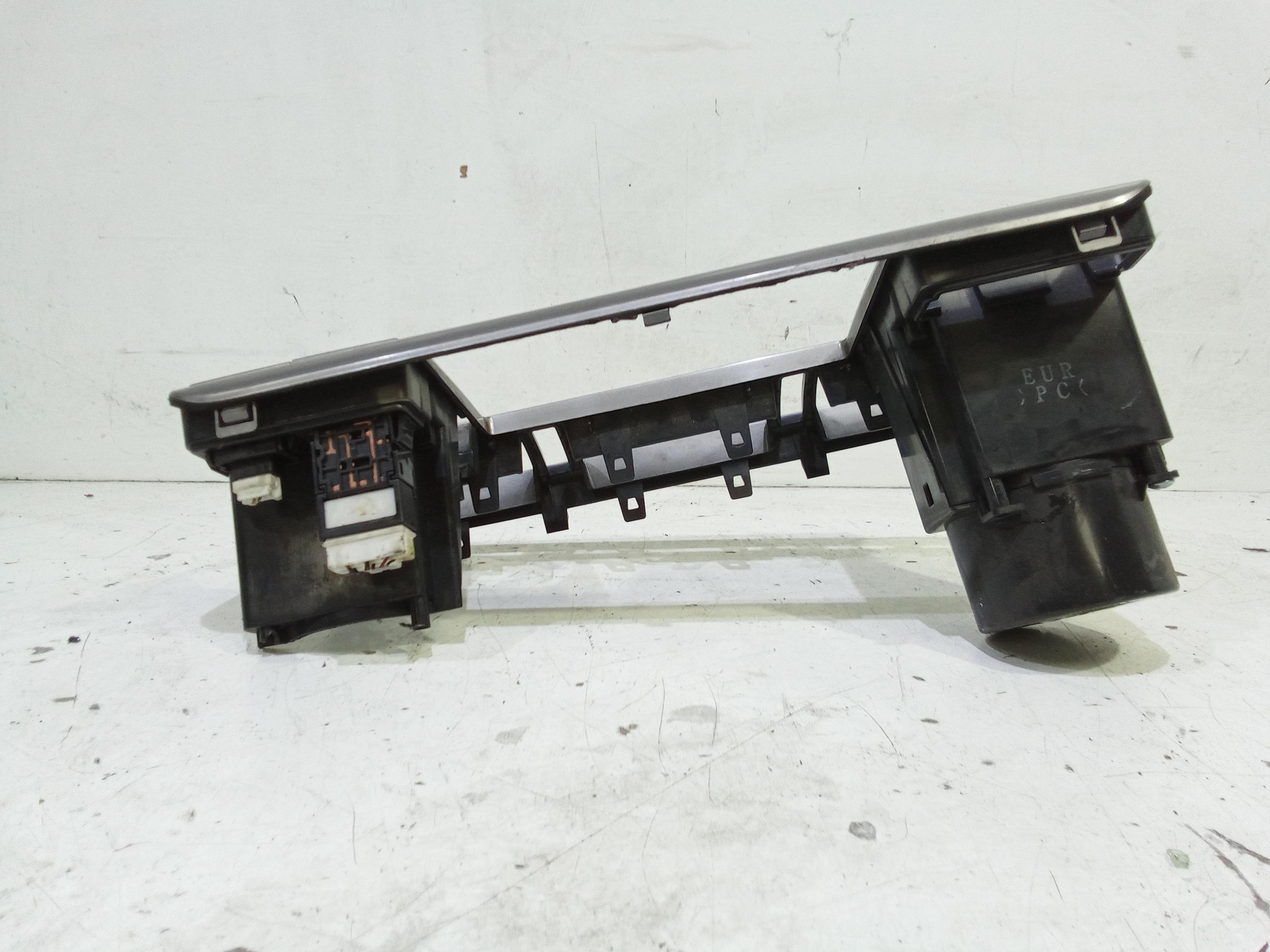 Modanatura Centrale Cruscotto NISSAN X-Trail 1 Serie