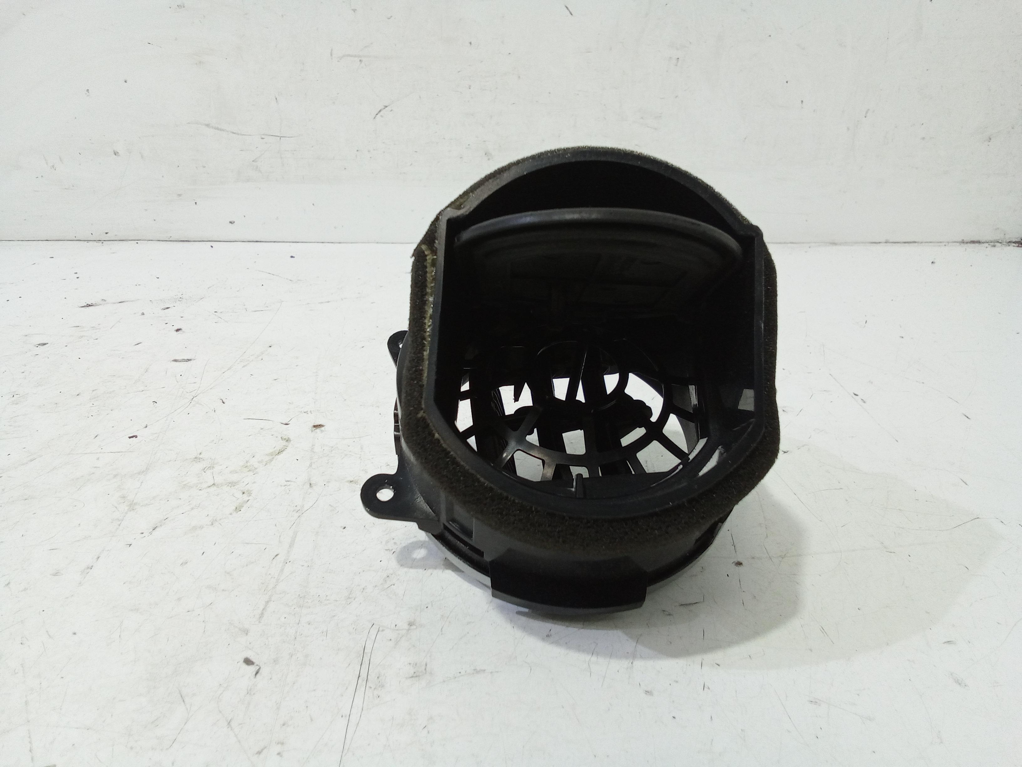 Bocchetta aria cruscotto lato passeggero HYUNDAI i10 2 Serie