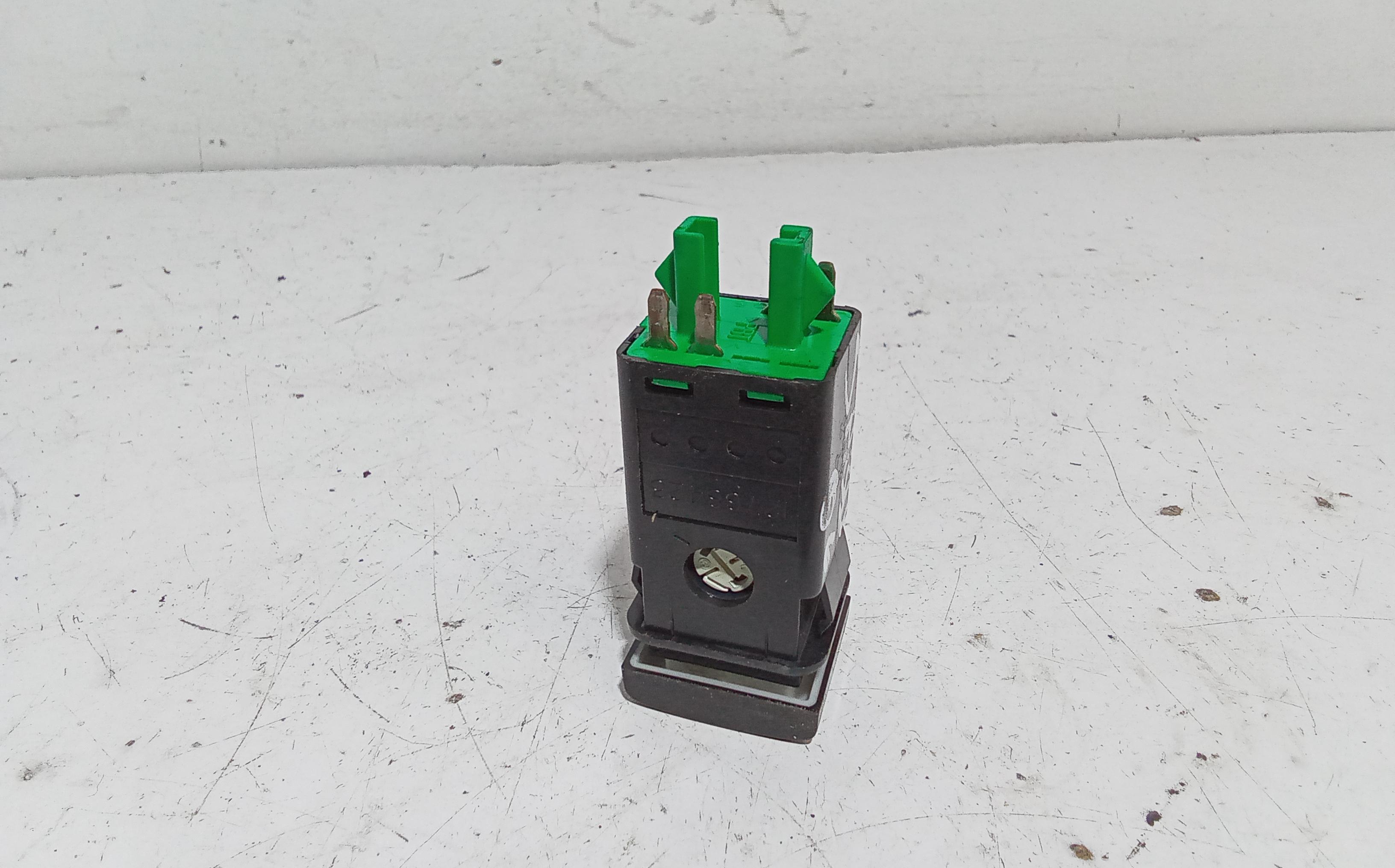 Pulsante SAAB 9-5 Berlina 2 Serie