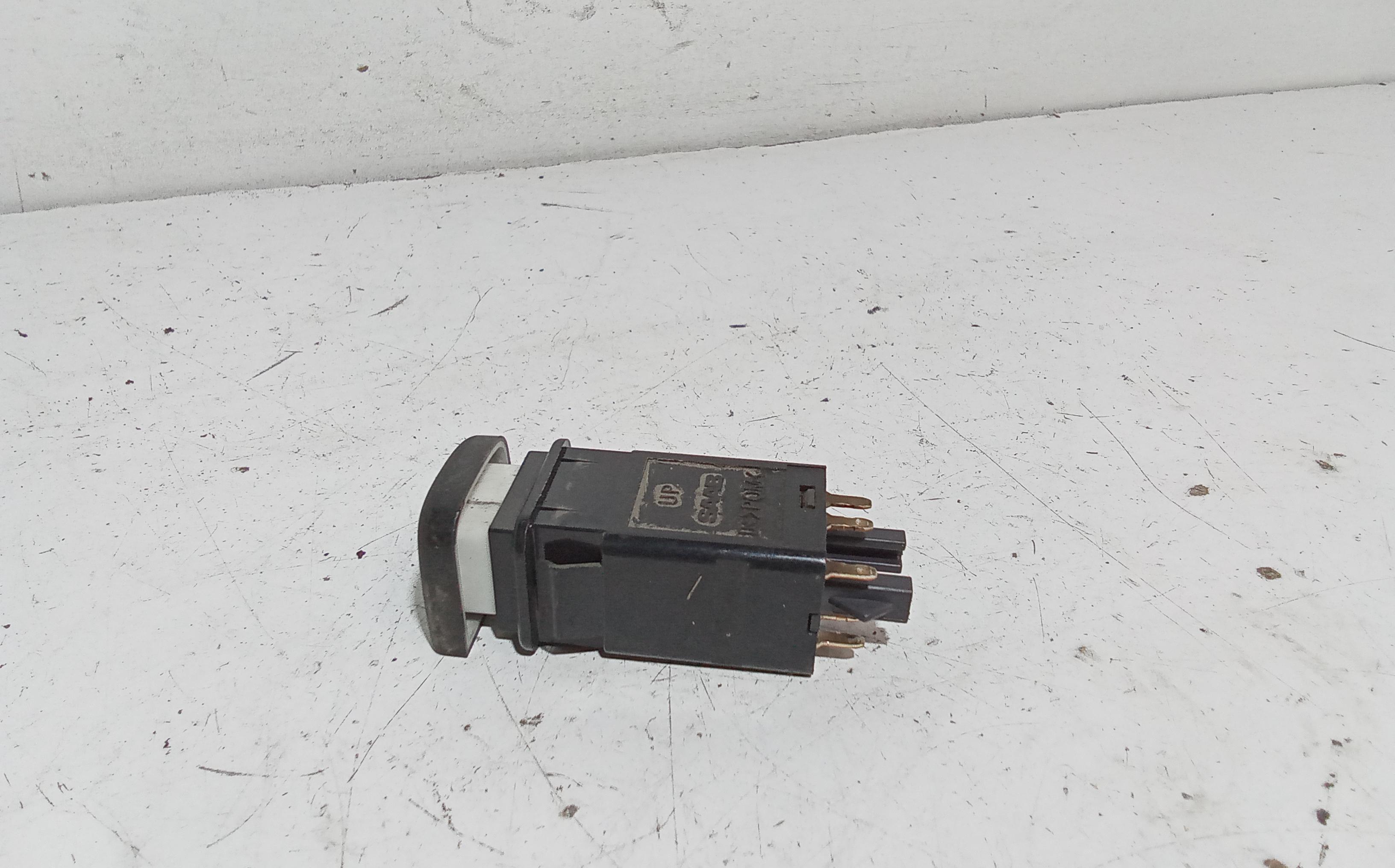 Pulsante SAAB 9-5 Berlina 2 Serie