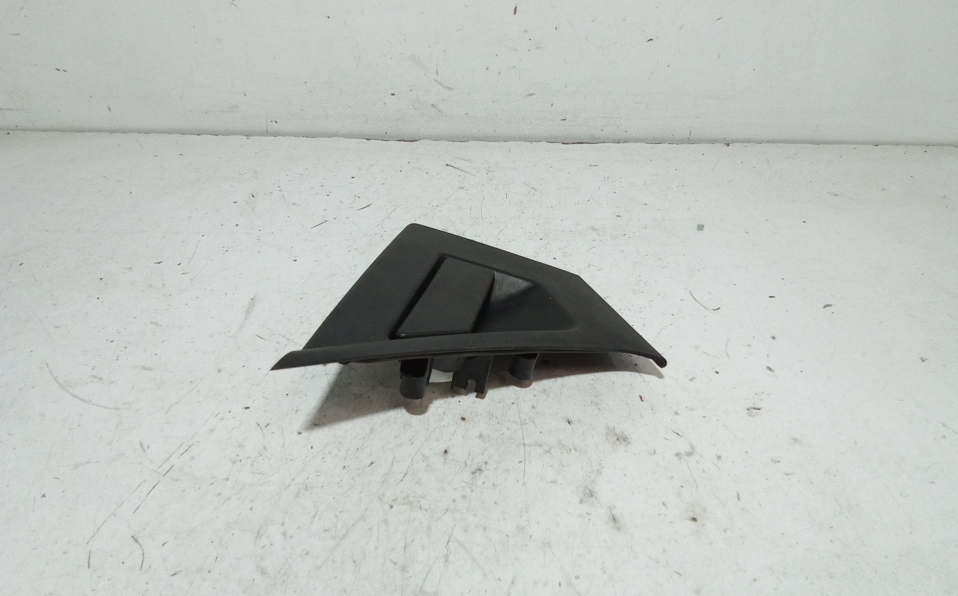 Maniglia interna Posteriore Sinistra NISSAN Micra Serie