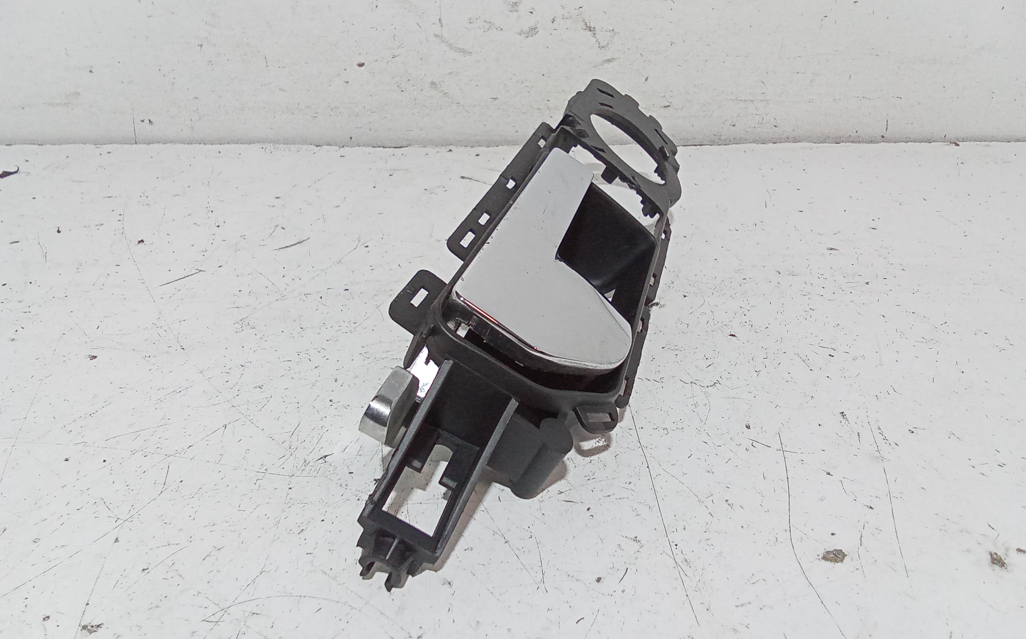 Maniglia interna Anteriore Destra VOLKSWAGEN Touareg 1 Serie