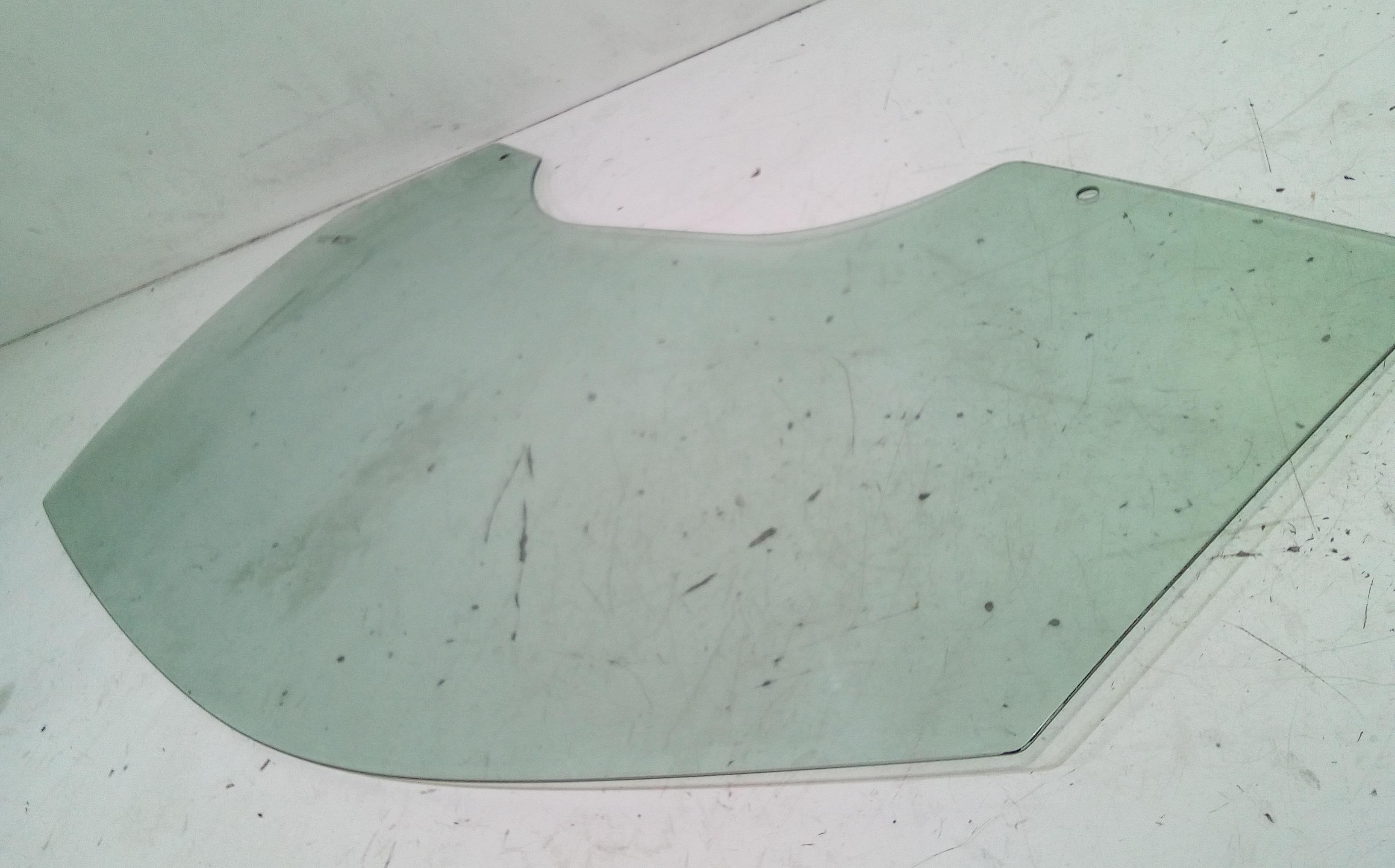 Vetro scendente anteriore Sinistro FORD Fiesta 4 Serie