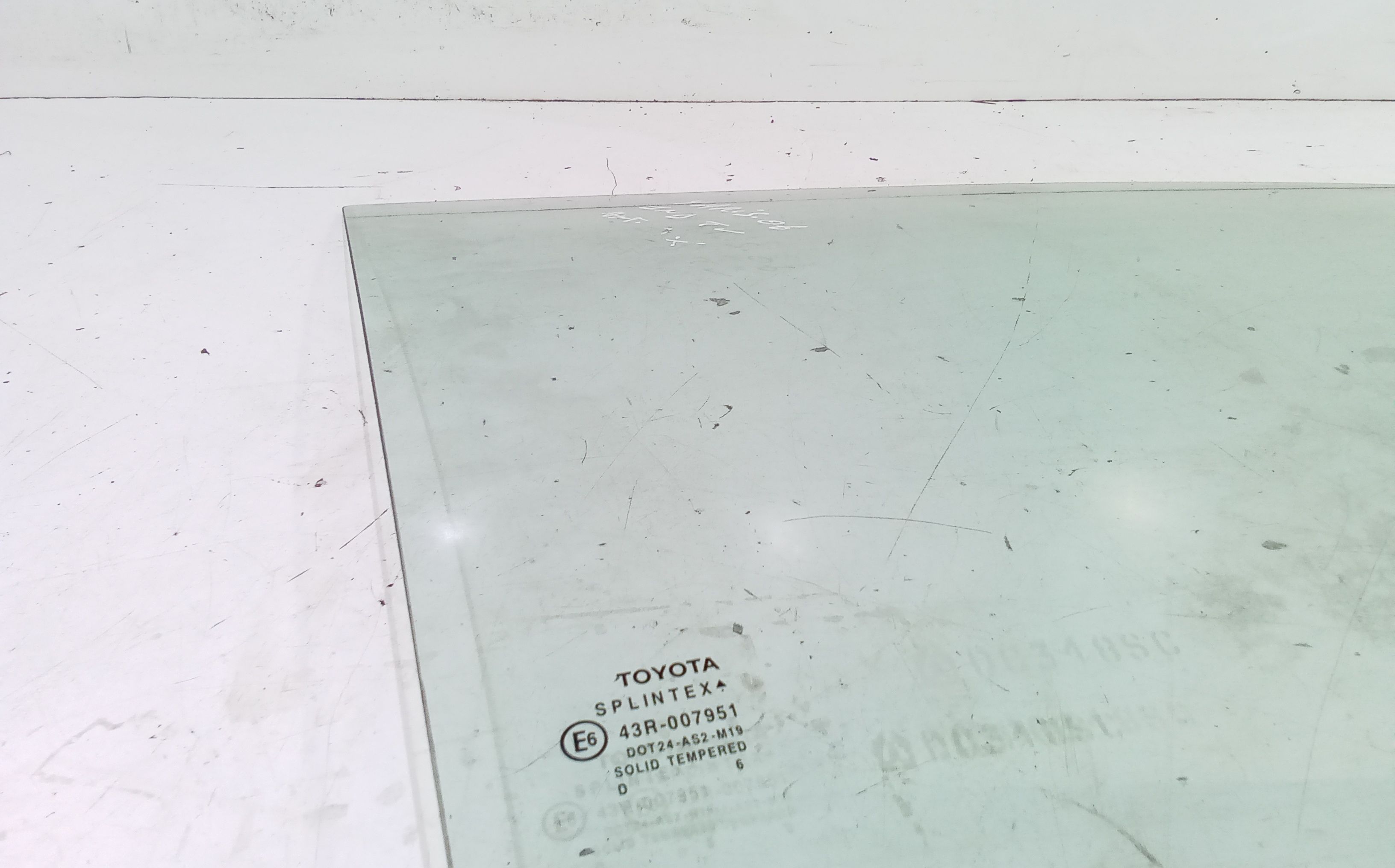 Vetro scendente anteriore destro TOYOTA Yaris Serie (05>08)