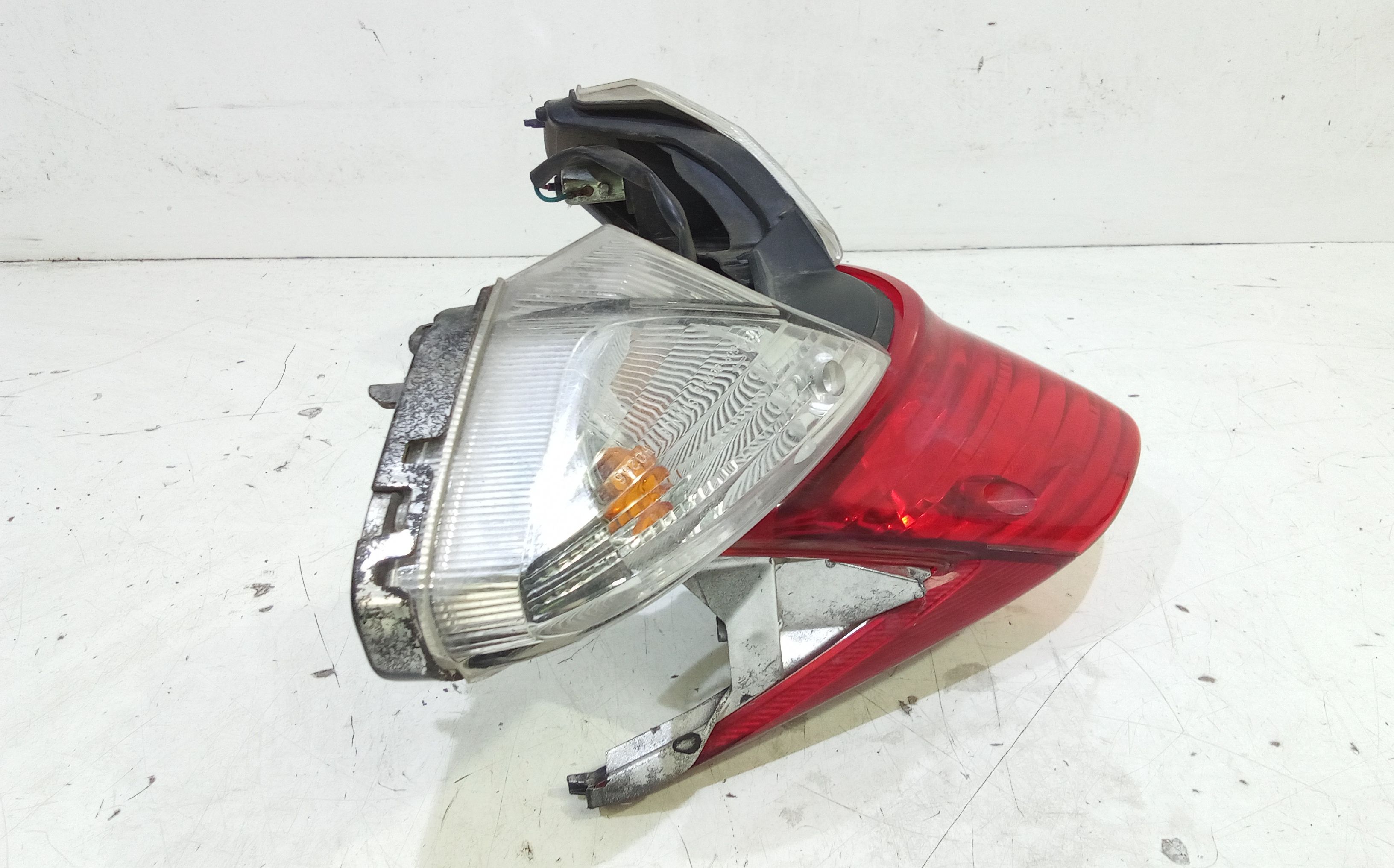 Stop posteriore HONDA Vision 110cc 4T (11>16)
