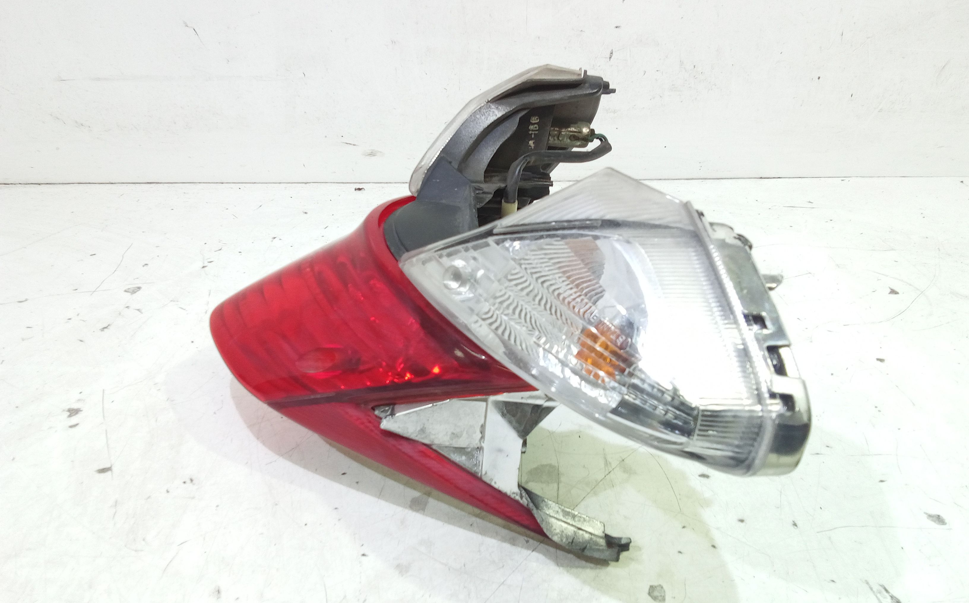 Stop posteriore HONDA Vision 110cc 4T (11>16)
