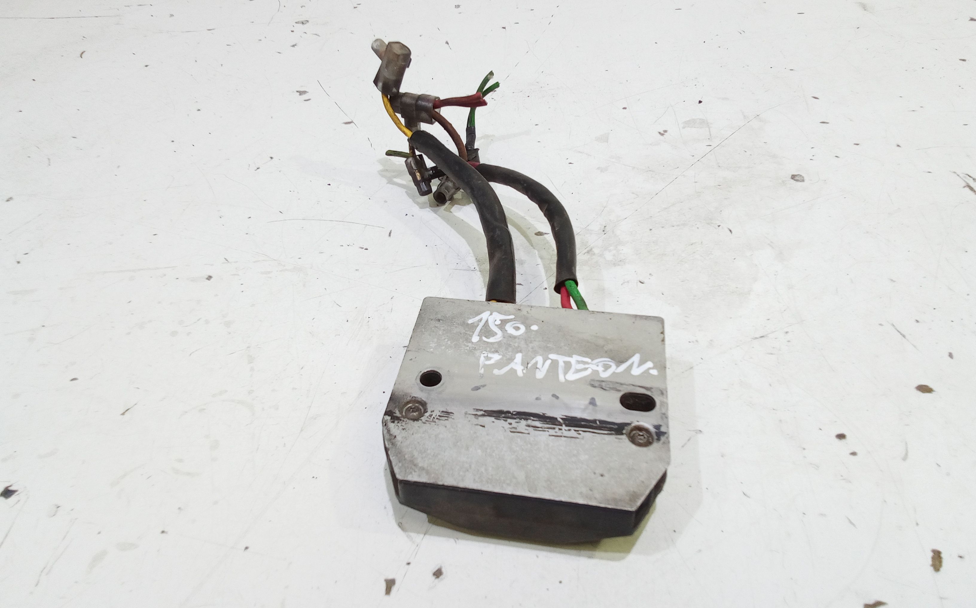 Regolatore tensione HONDA Pantheon 150cc (03>08)