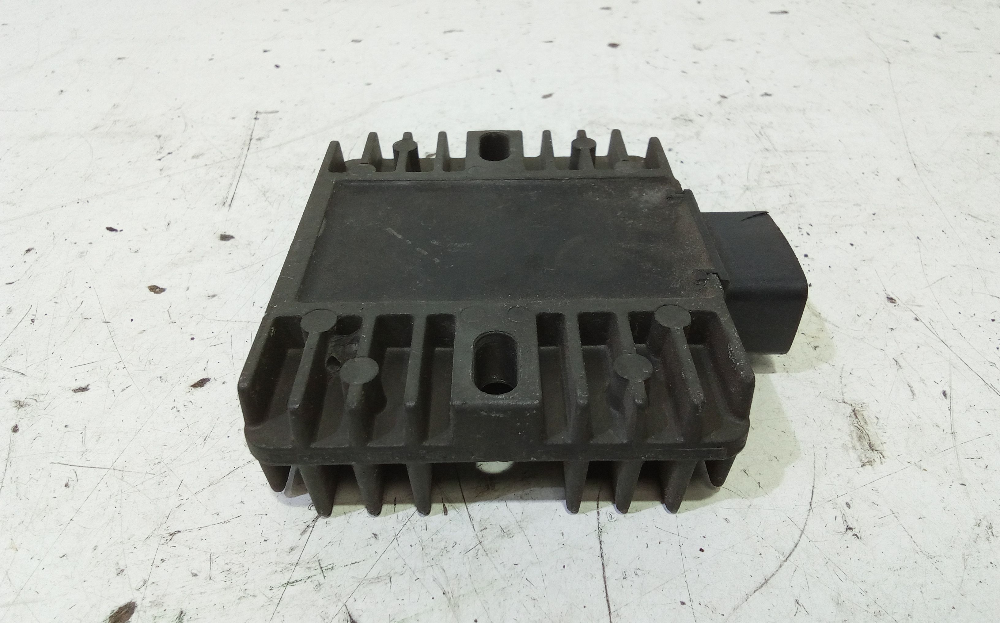 Regolatore tensione Yamaha Majesty 250cc (99>06)