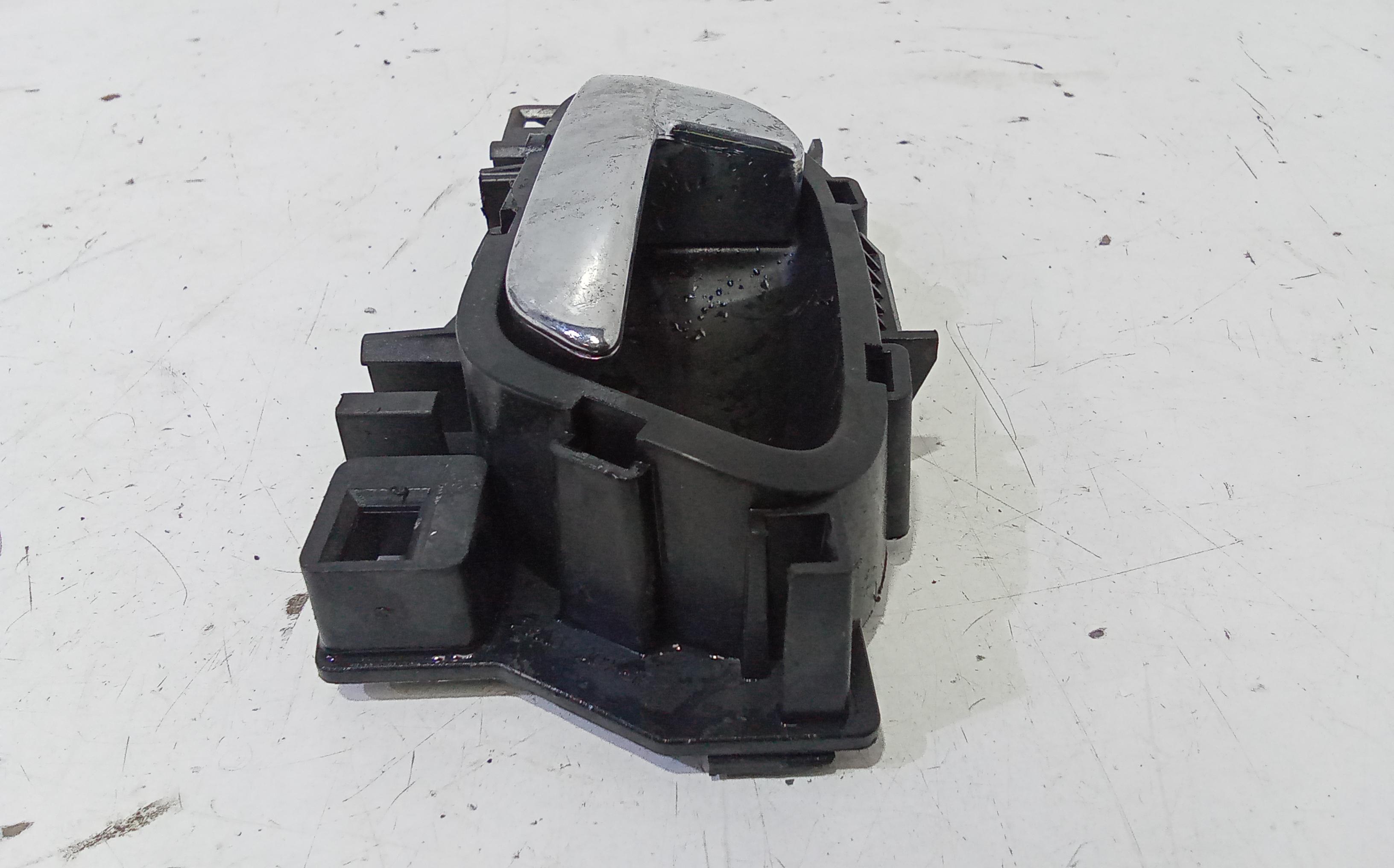 Maniglia interna anteriore Sinistra PEUGEOT 206 2 Serie