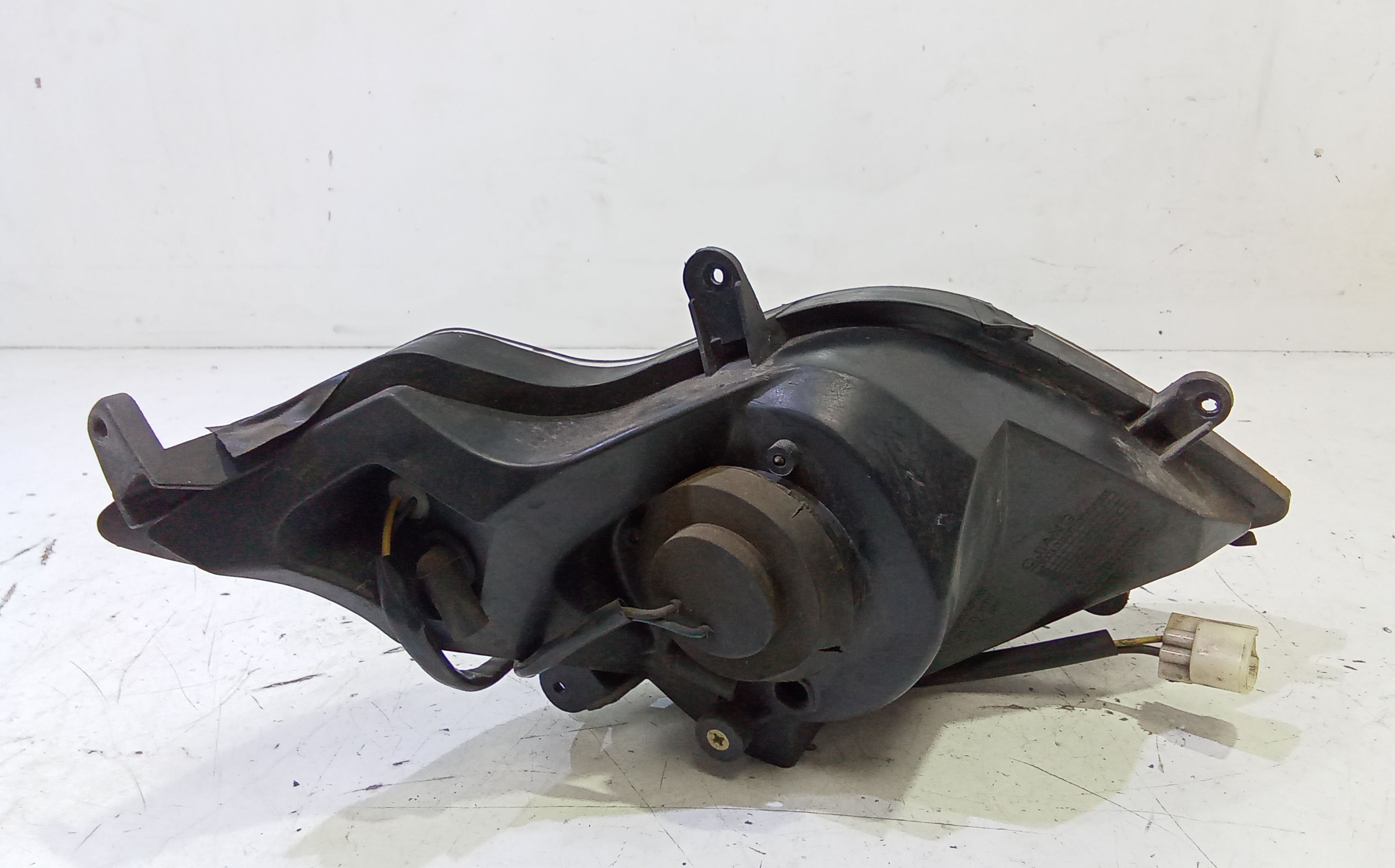 Faro anteriore BENELLI Caffenero 125cc (11>16)