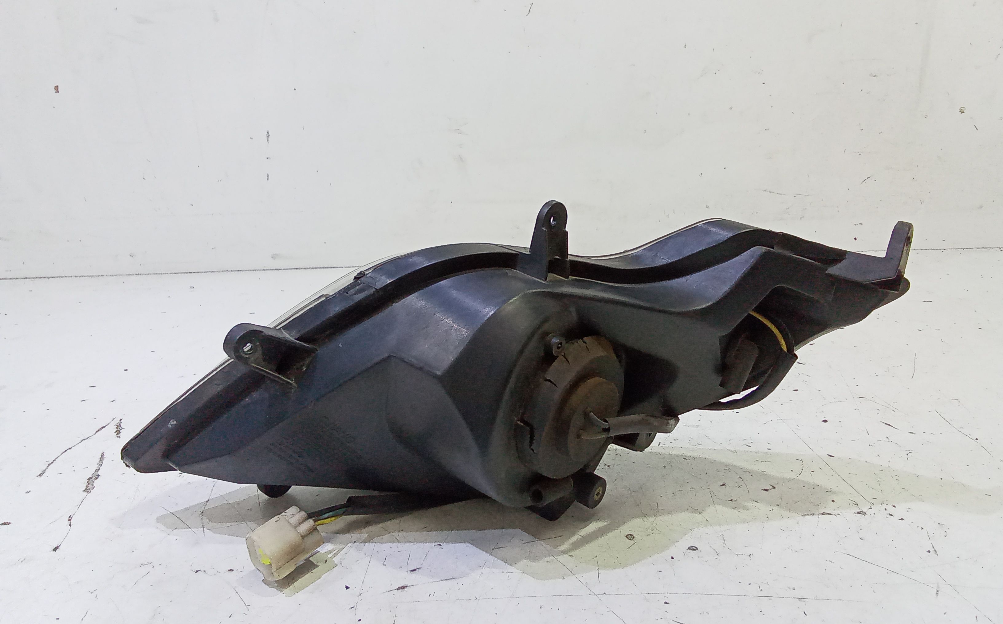 Faro anteriore BENELLI Caffenero 125cc (11>16)