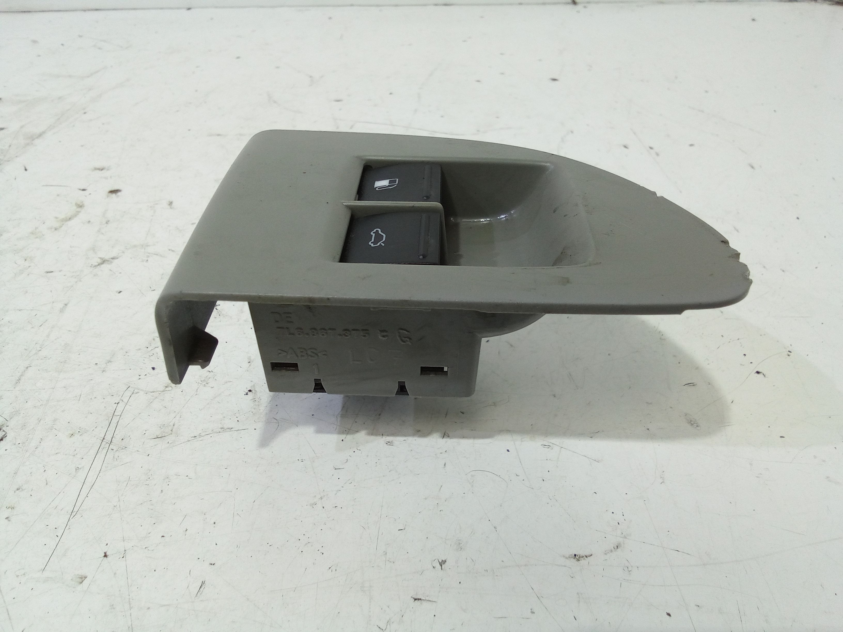 Pulsante apertura portellone posteriore VOLKSWAGEN Touareg 1 Serie