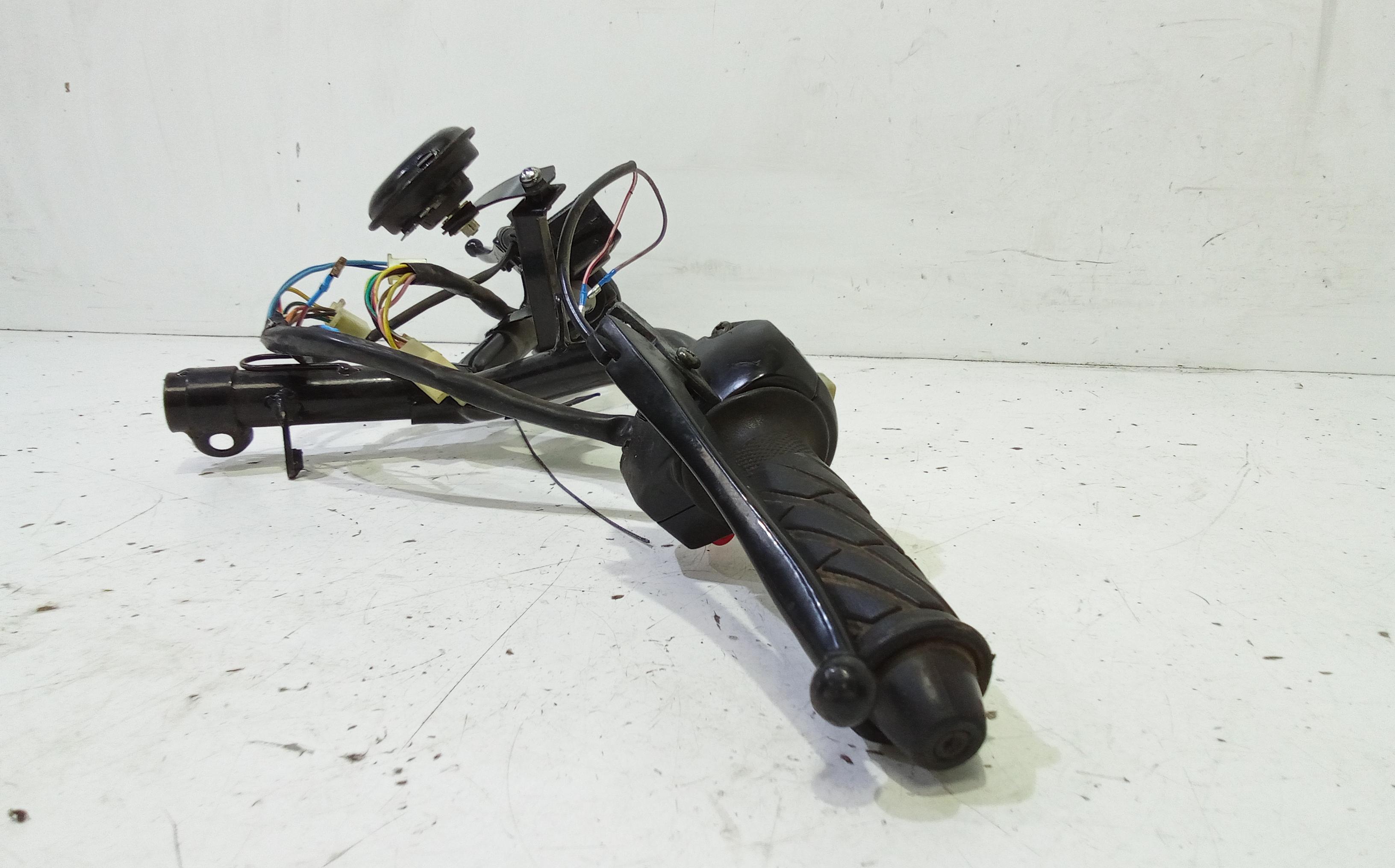 Manubrio Keeway Motor Hurricane 50cc (06>11)